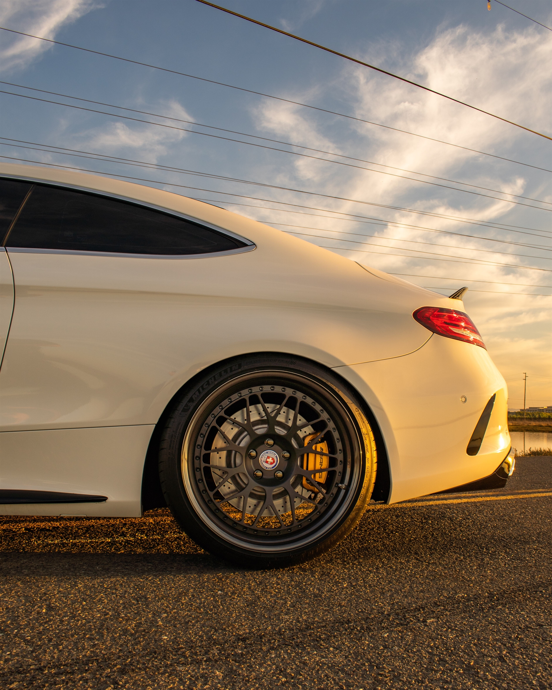 MERCEDES-BENZ W205 C63S COUPE ON HRE CLASSIC 300