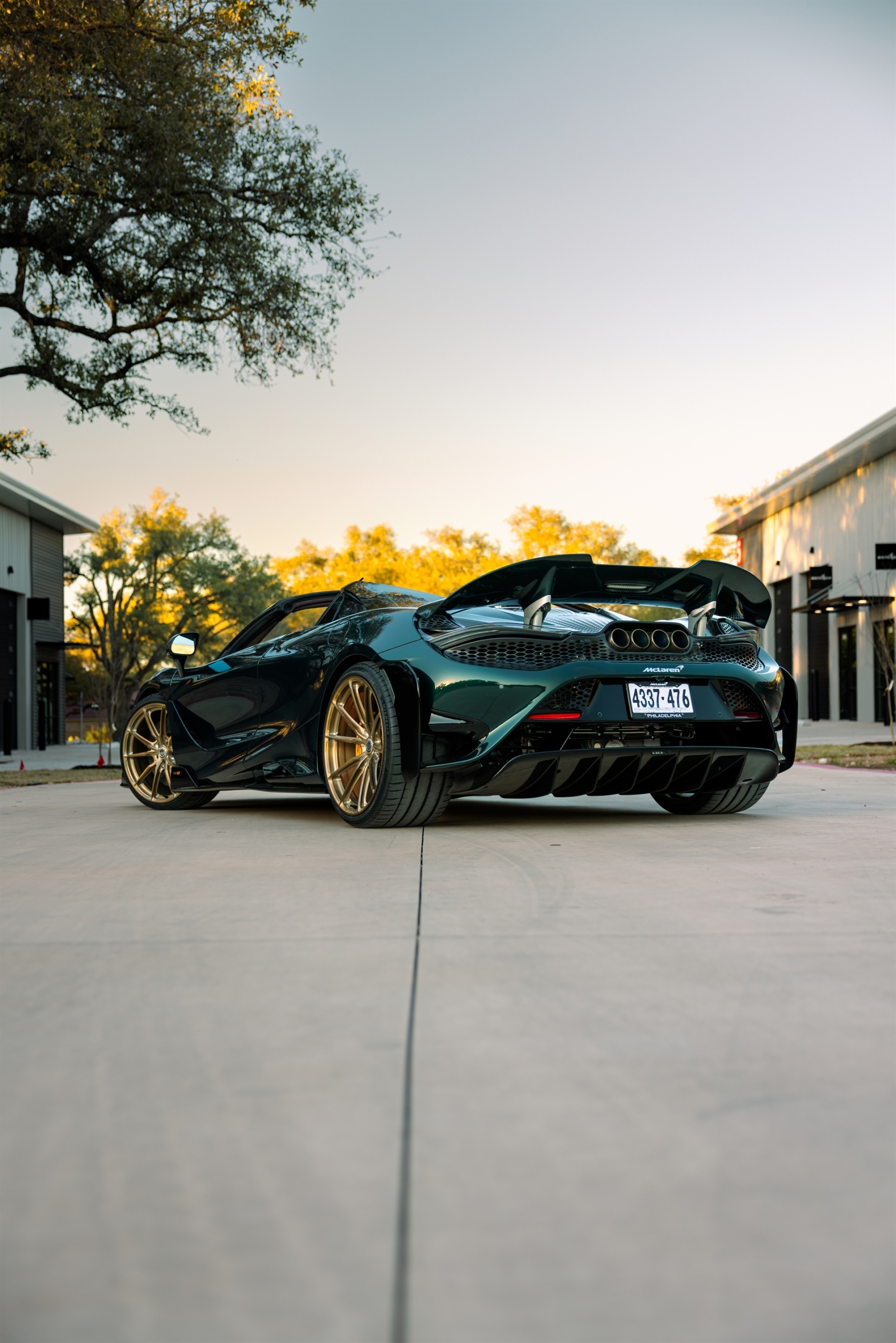 Mclaren 765 LT Spider | on HRE P104SC | Brushed Champagne
