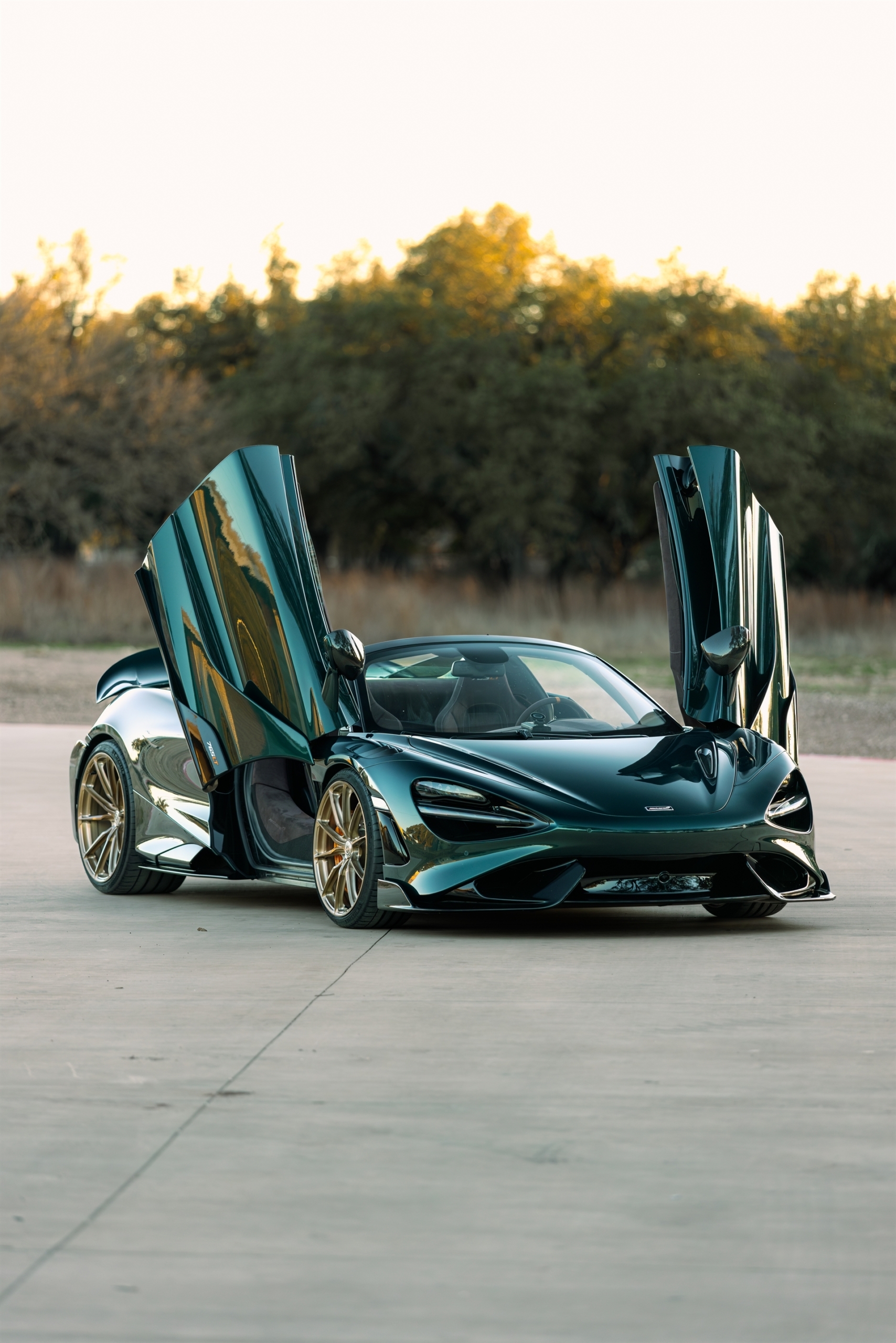 Mclaren 765 LT Spider | on HRE P104SC | Brushed Champagne
