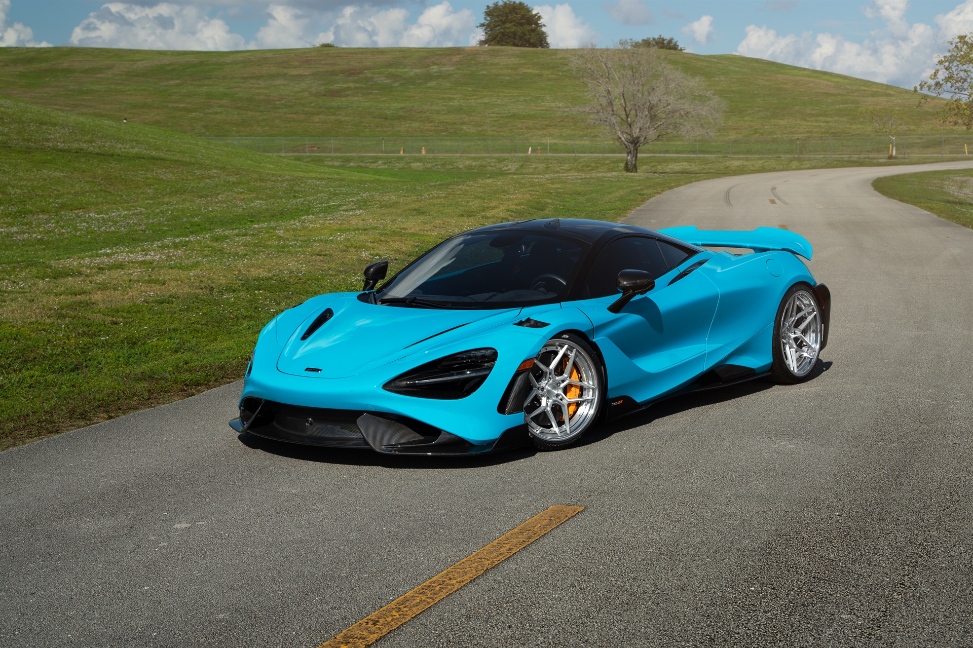 AL13 DT002 | McLaren 765LT