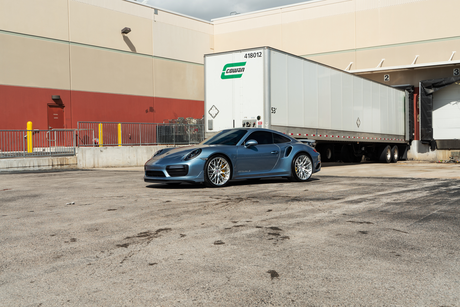Porsche 991 Turbo S | Ice Blue Metallic | on HRE 520M | Brushed Clear