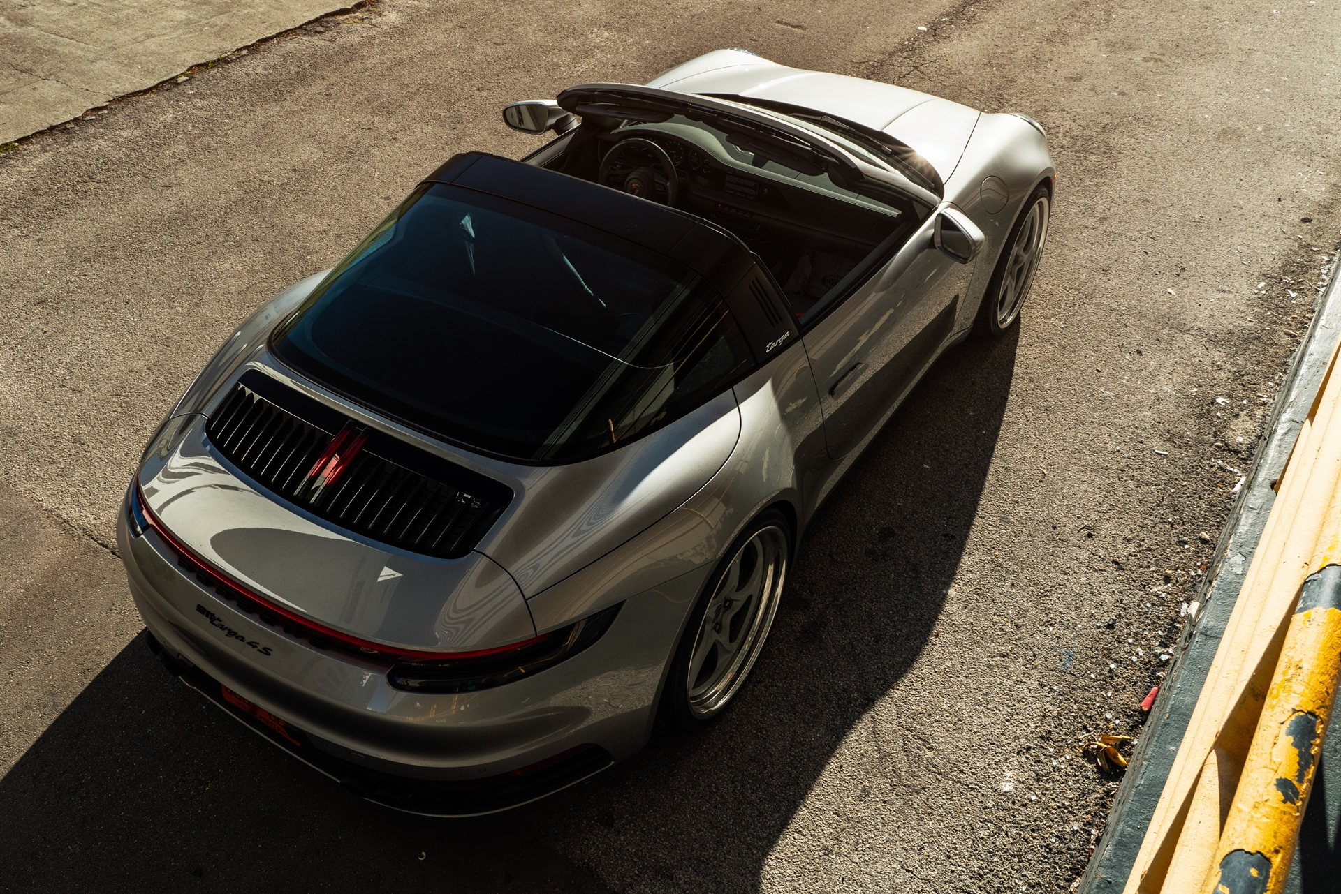 Porsche 992 GTS | Ice Gray Metallic | on HRE 522 FMR | Satin Silver
