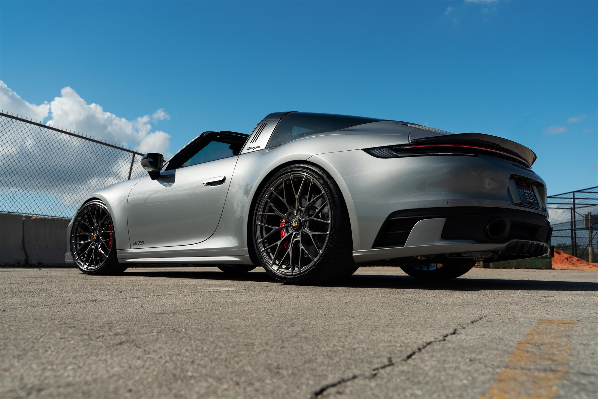 Porsche 992 Targa on ANRKY AN10 Wheels