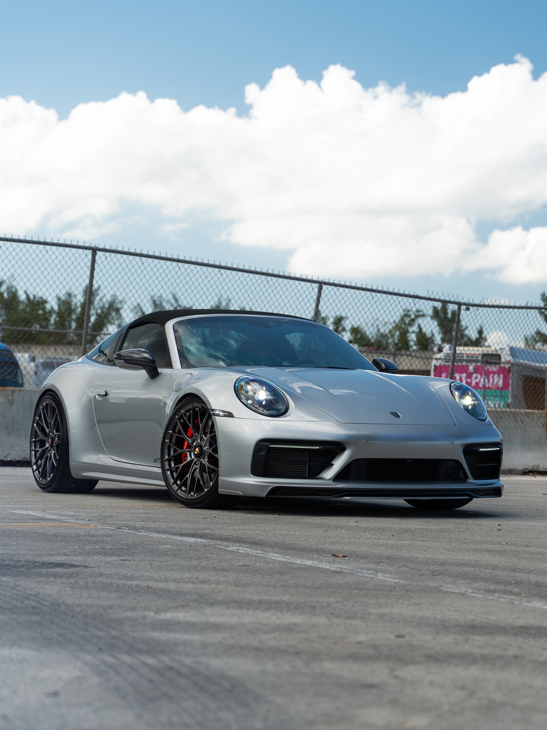 Porsche 992 Targa on ANRKY AN10 Wheels