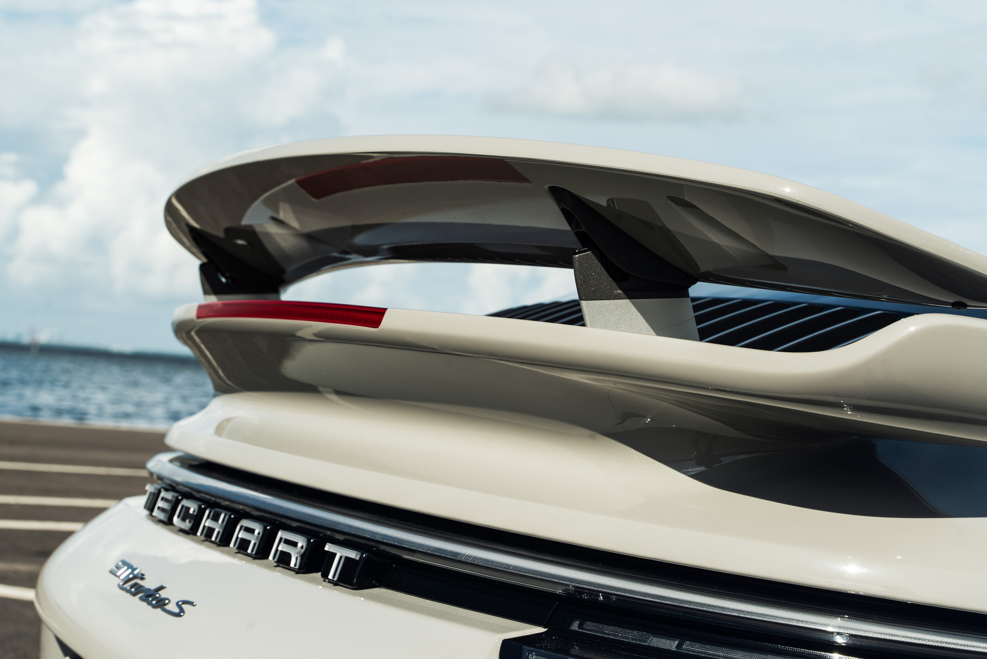 TECHART 992 Turbo S | Chalk | on HRE S101SC | Satin White Gold