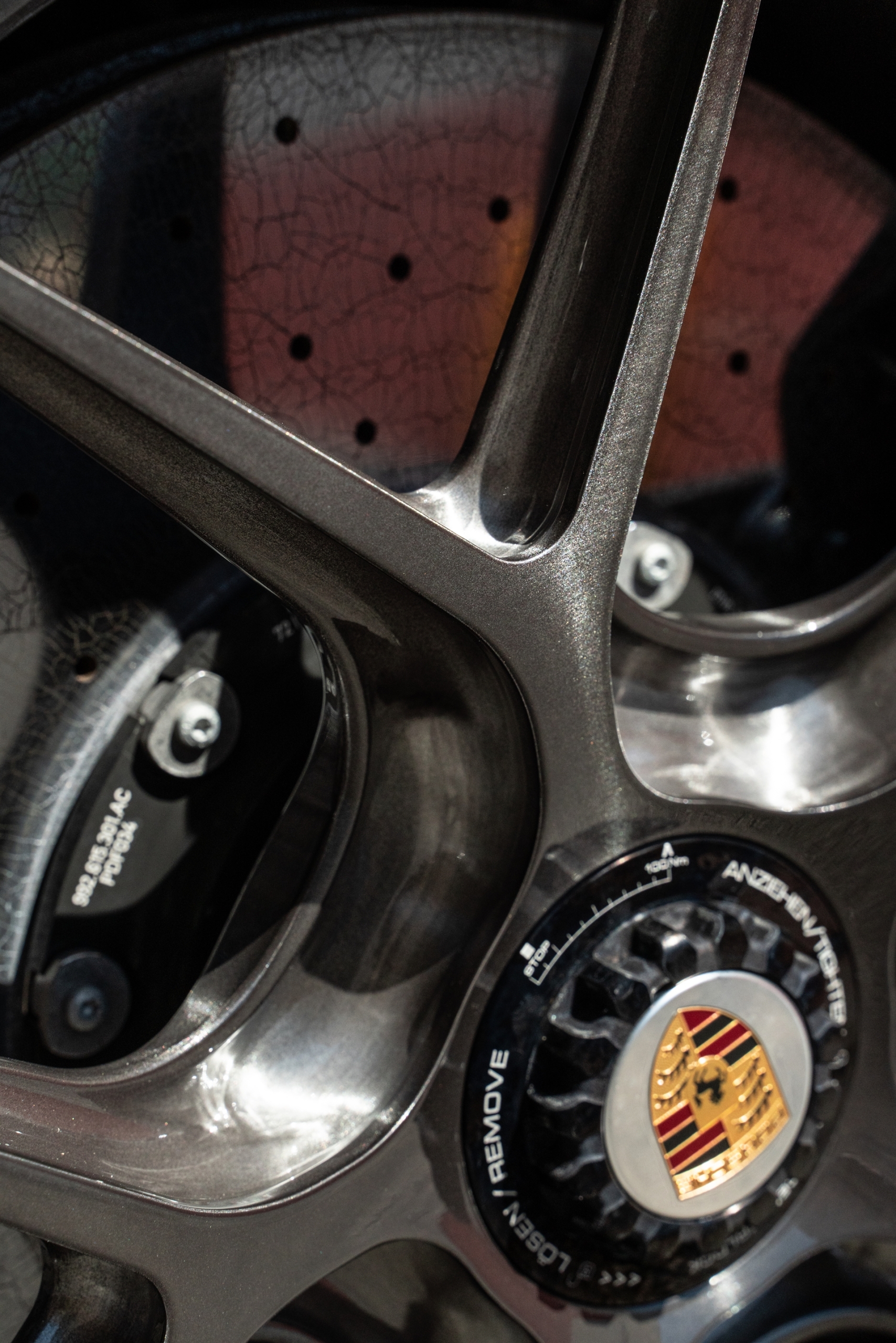 Porsche 992 Turbo S | Slate Grey | on R101 LW | Brushed Dark Clear