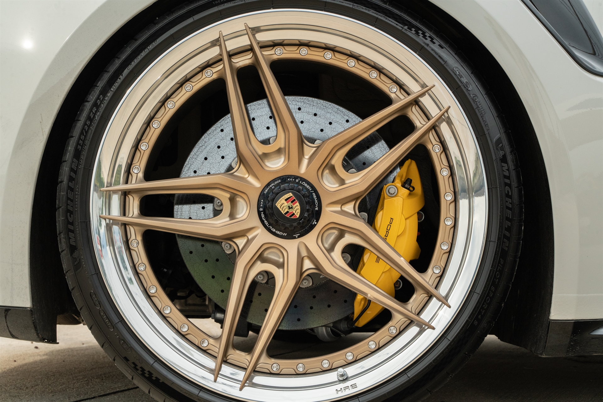 Porsche 992 Turbo / HRE S107SC