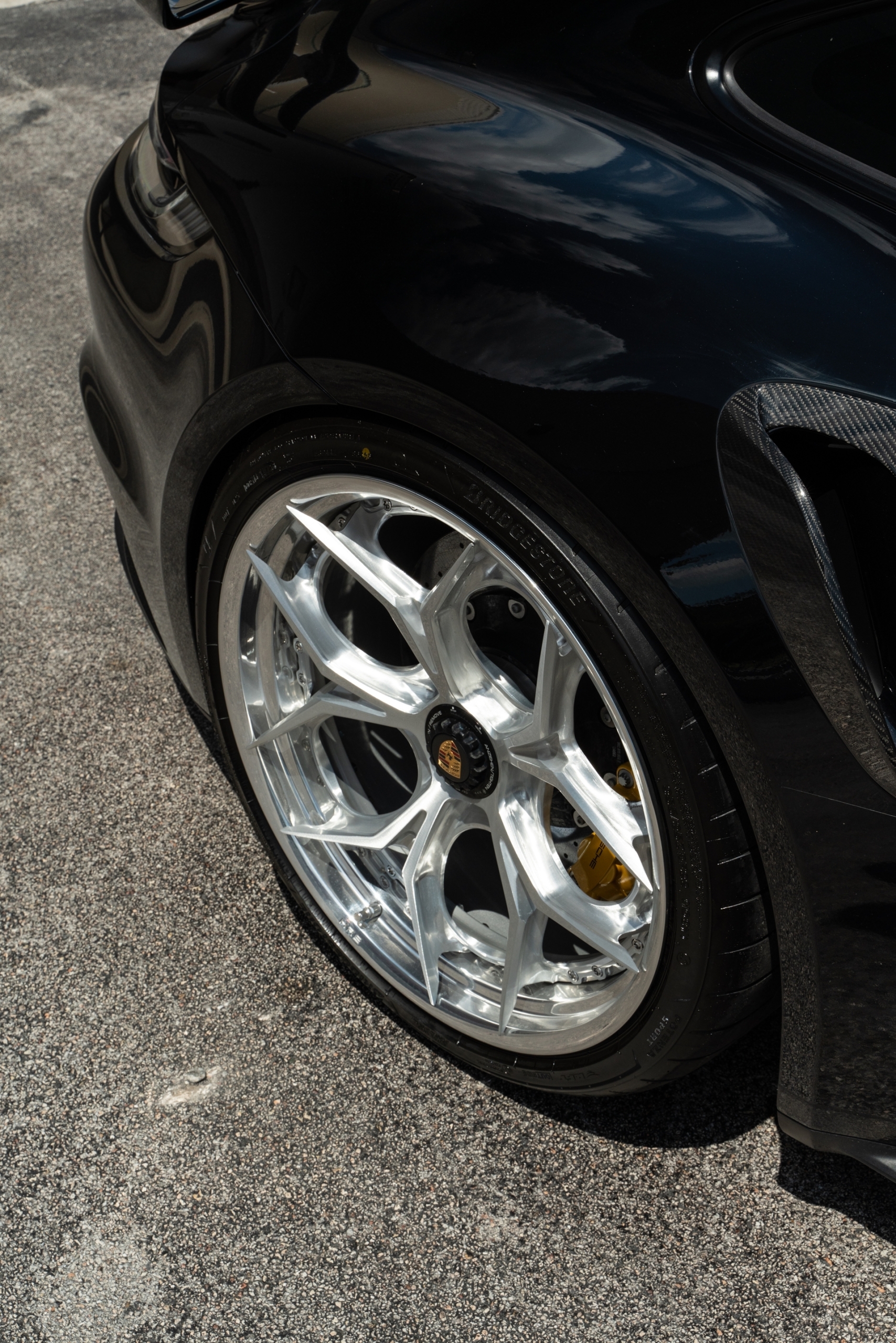 Porsche 992 Turbo Cabriolet on HRE S111SC