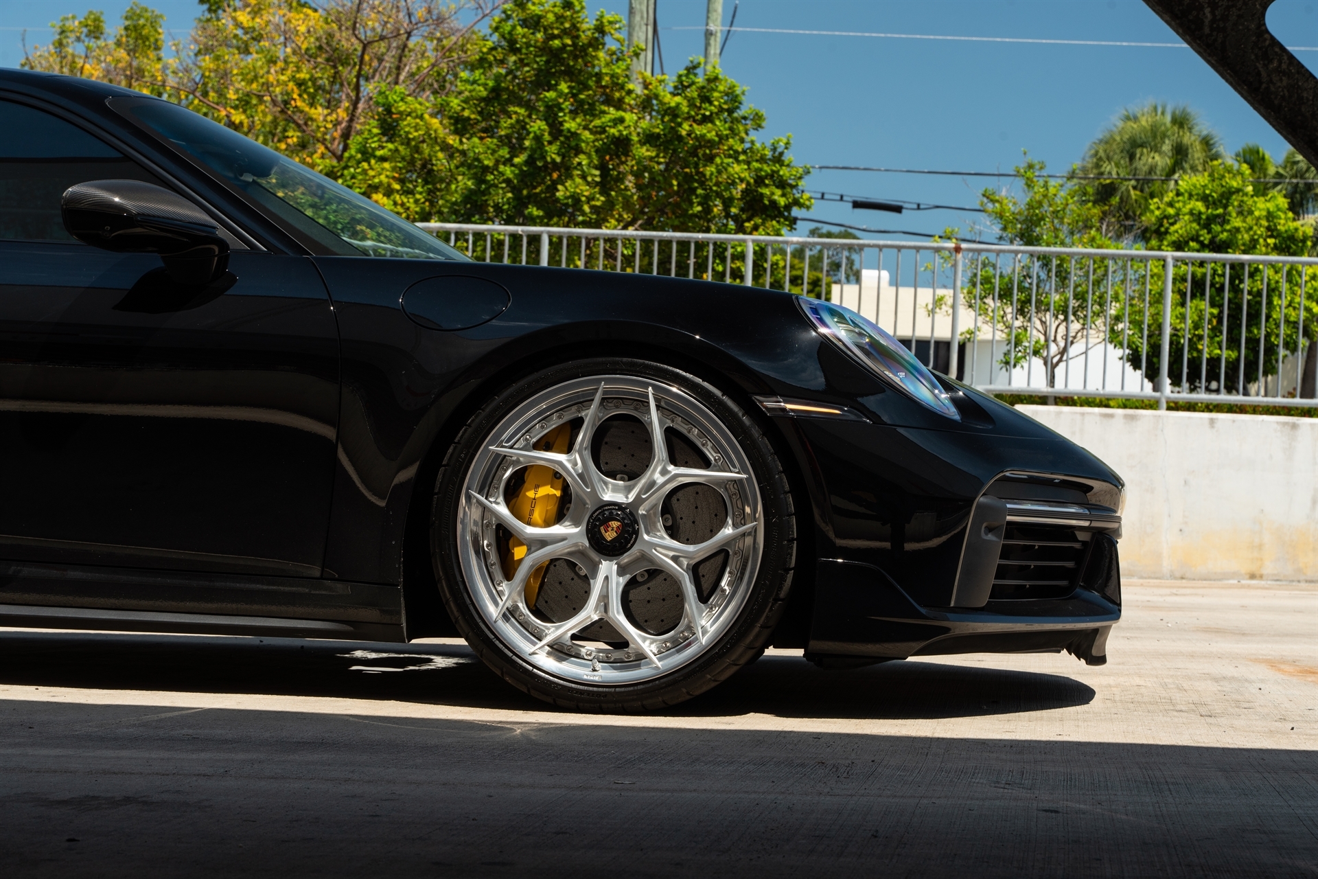 Porsche 992 Turbo Cabriolet on HRE S111SC