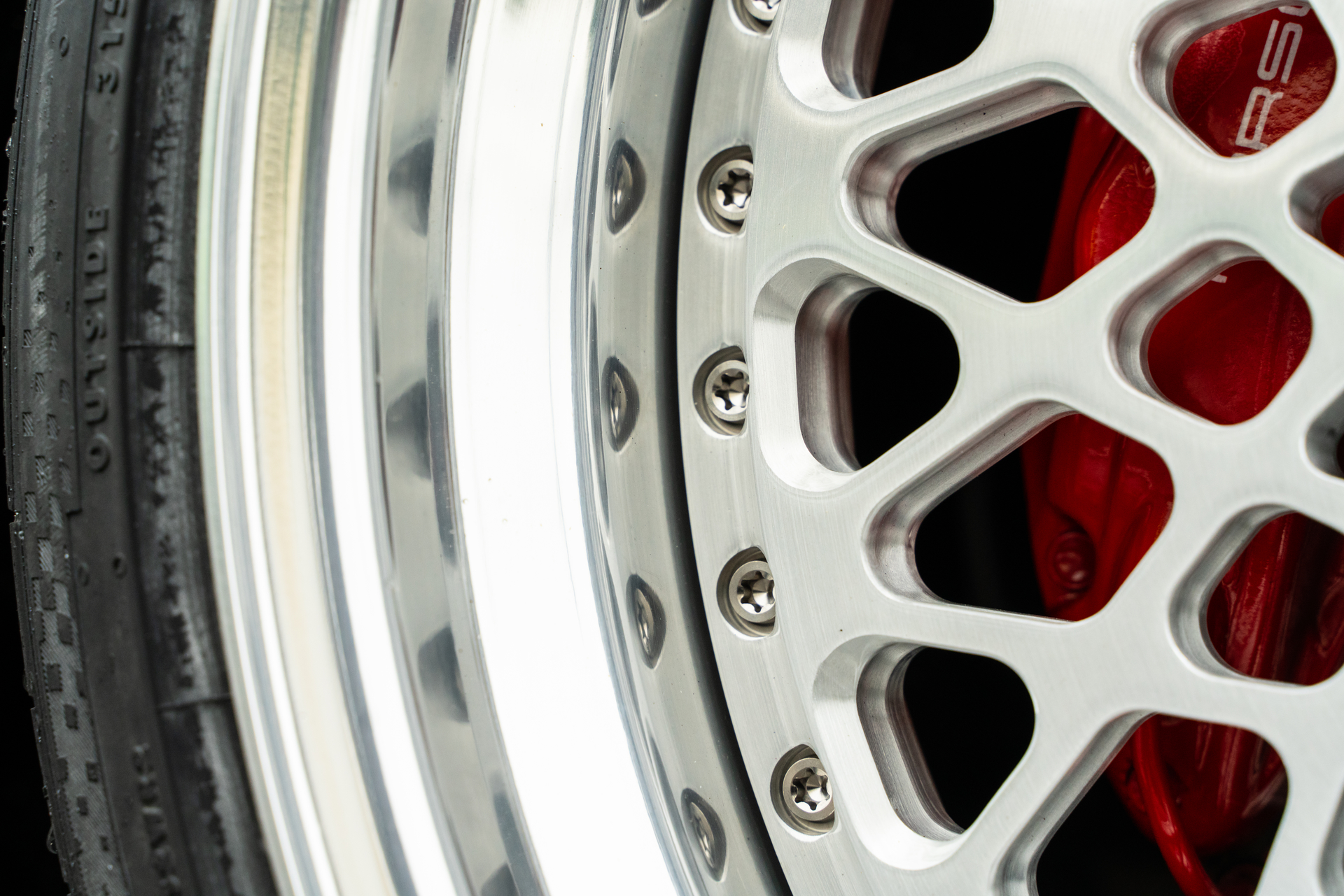 Porsche 993 Turbo | Black | on 1886 S009 Wheels | Brushed Clear