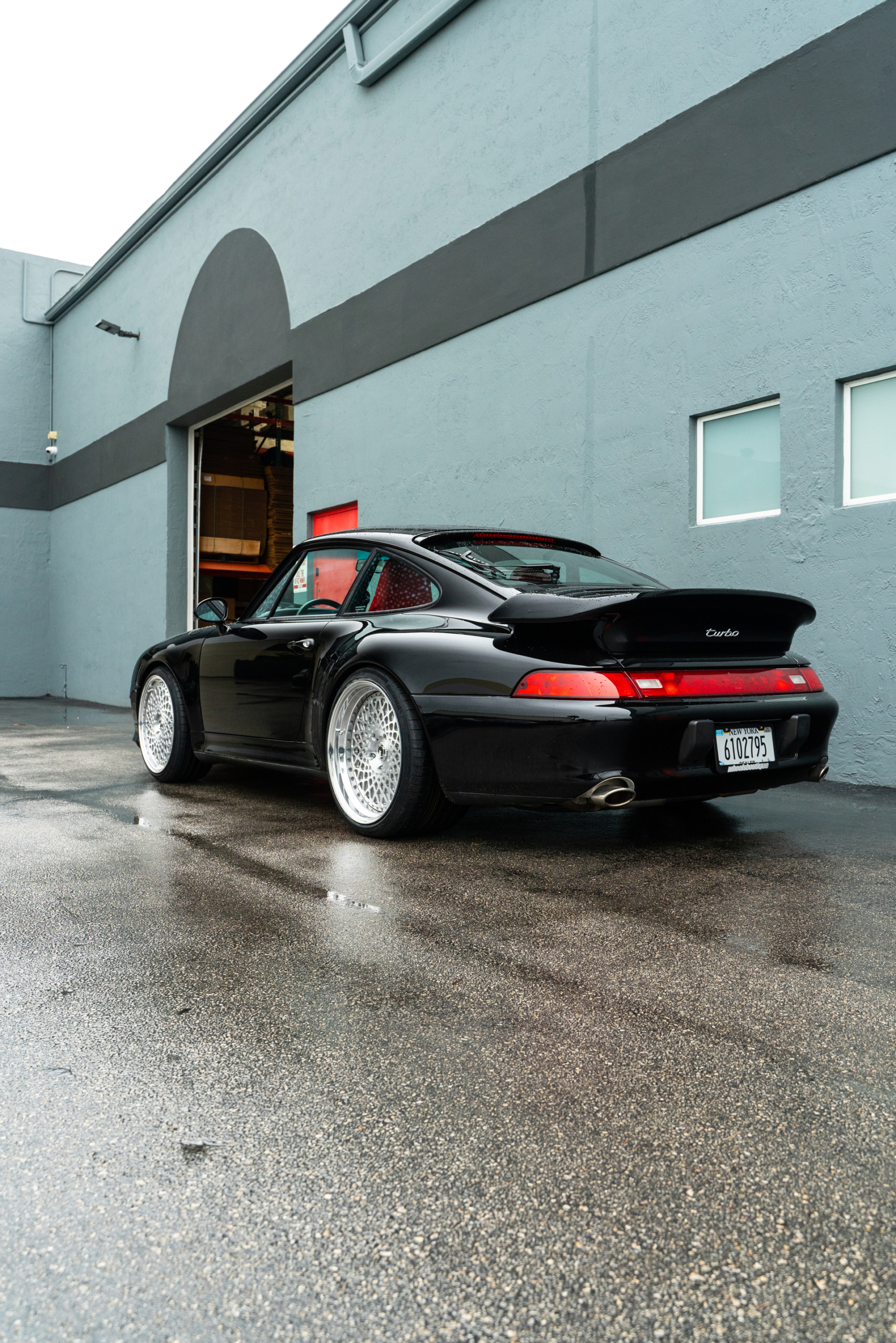 Porsche 993 Turbo | Black | on 1886 S009 Wheels | Brushed Clear