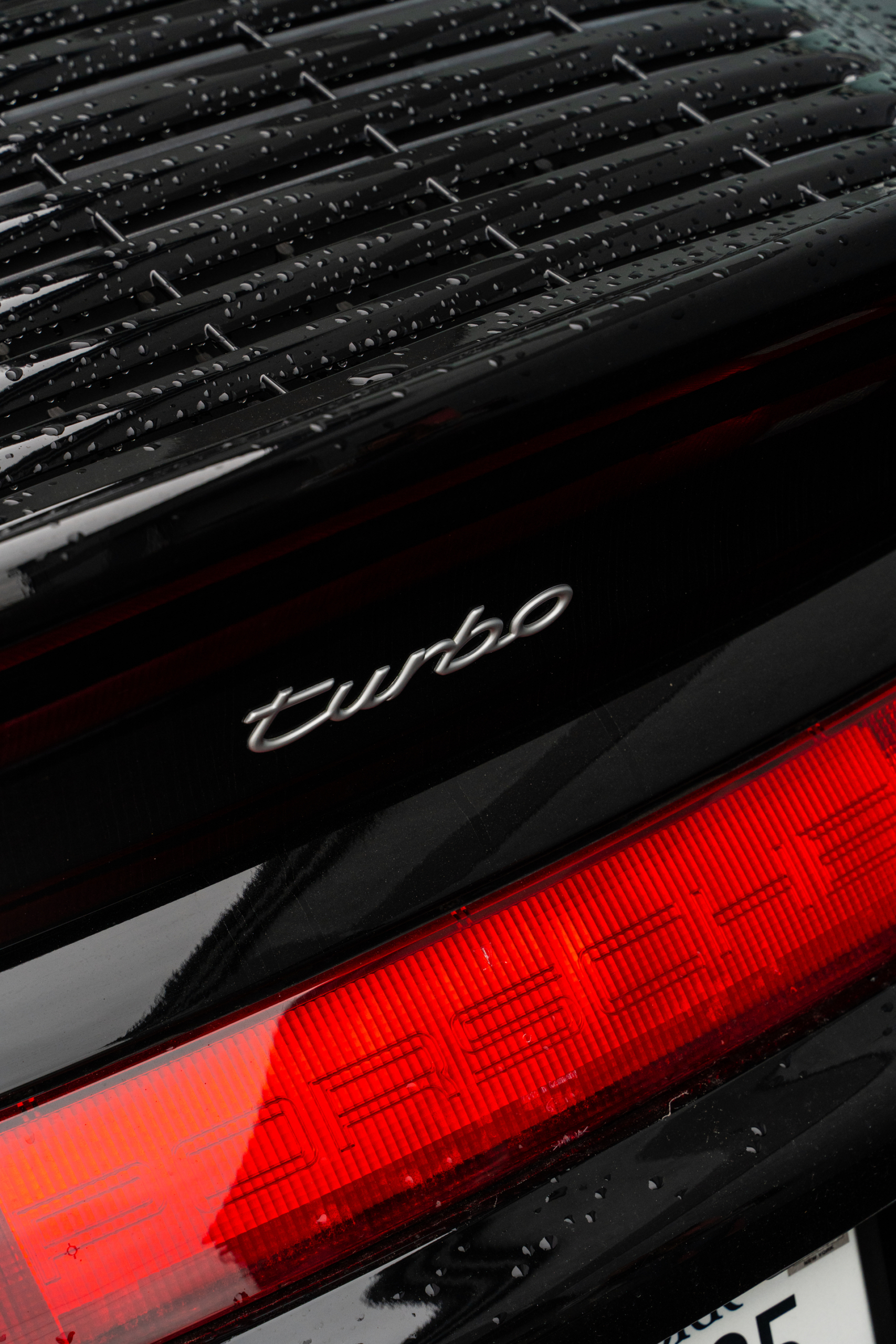 Porsche 993 Turbo | Black | on 1886 S009 Wheels | Brushed Clear