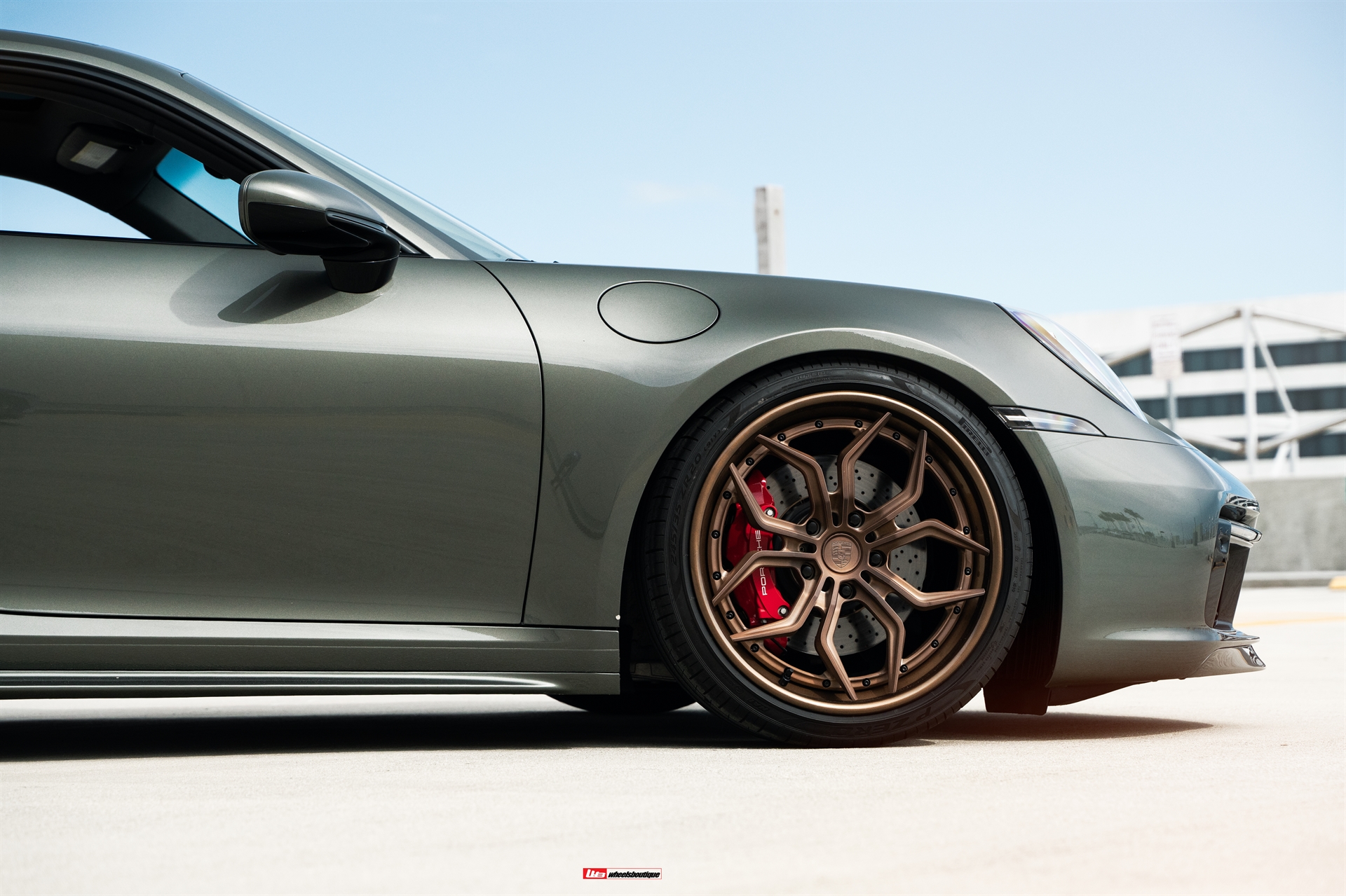 AL13 R70 | Porsche 992 Carrera S