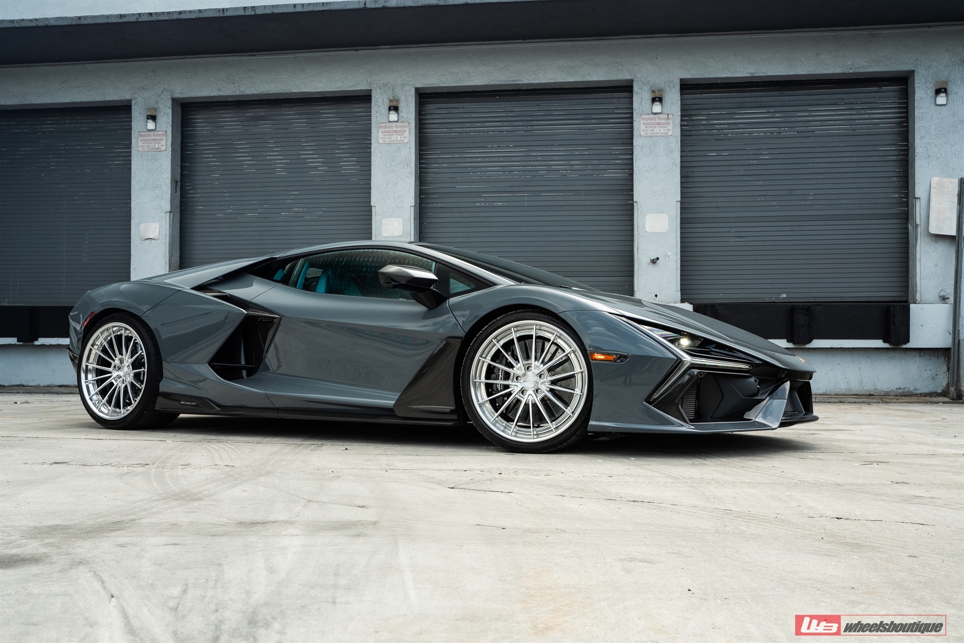 Lamborghini Revuelto – AN39 SeriesTHREE