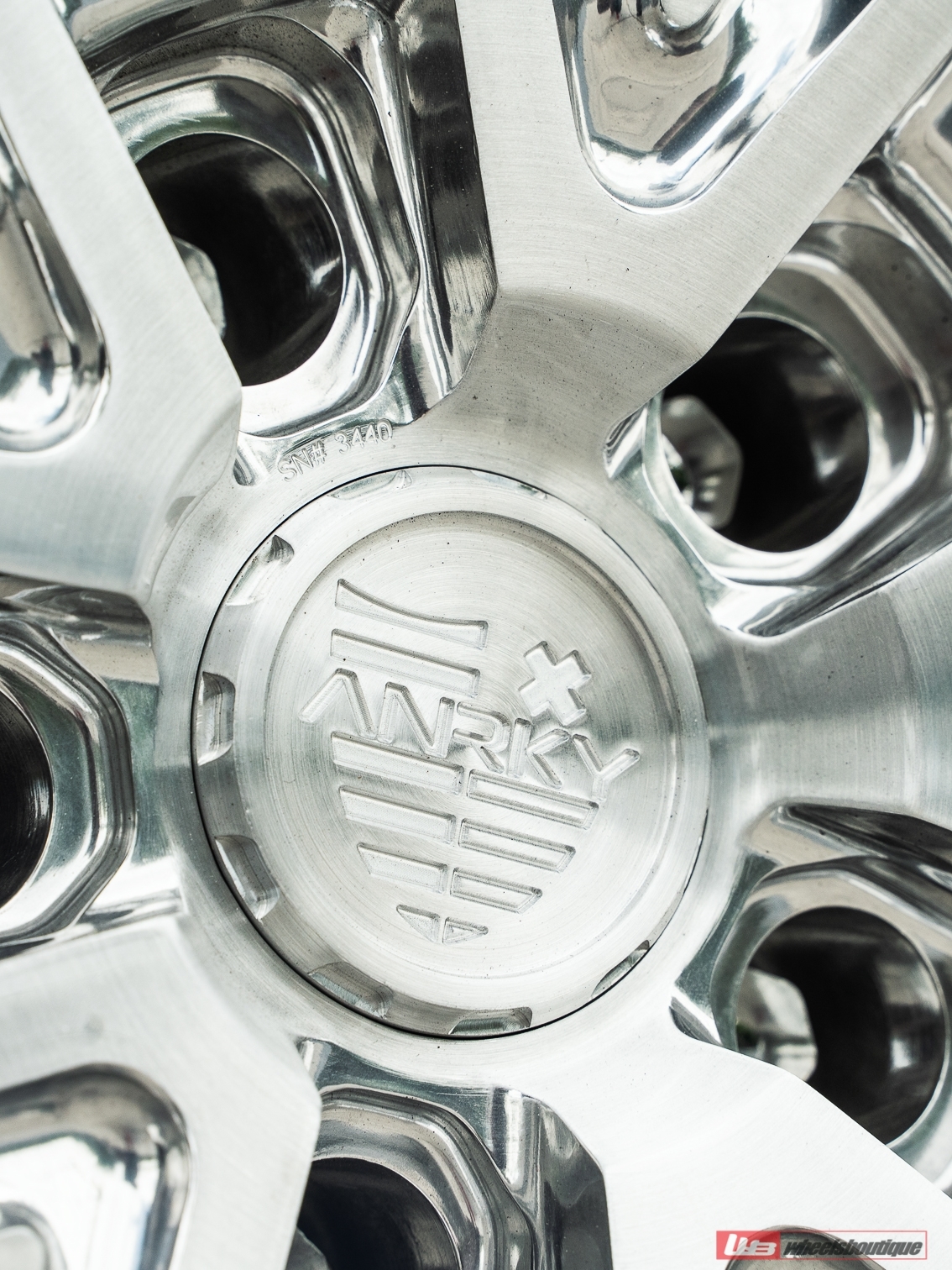 Lamborghini Revuelto – AN39 SeriesTHREE