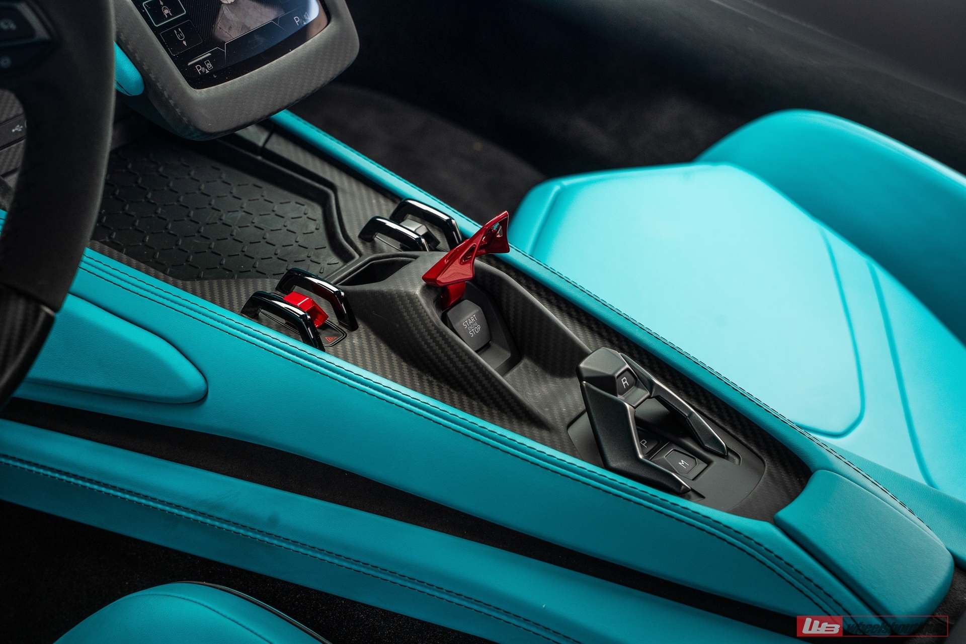 Lamborghini Revuelto – AN39 SeriesTHREE