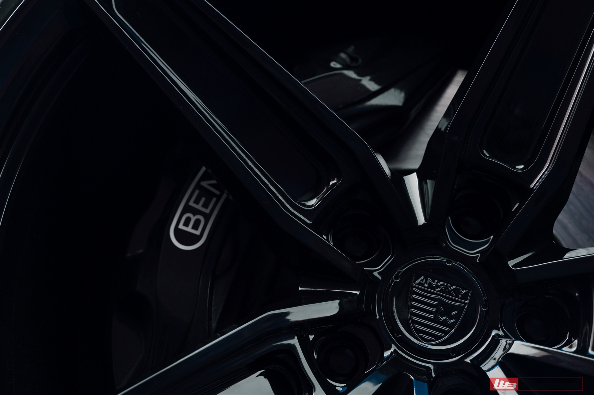 ANRKY AN15 | Bentley Bentayga W12