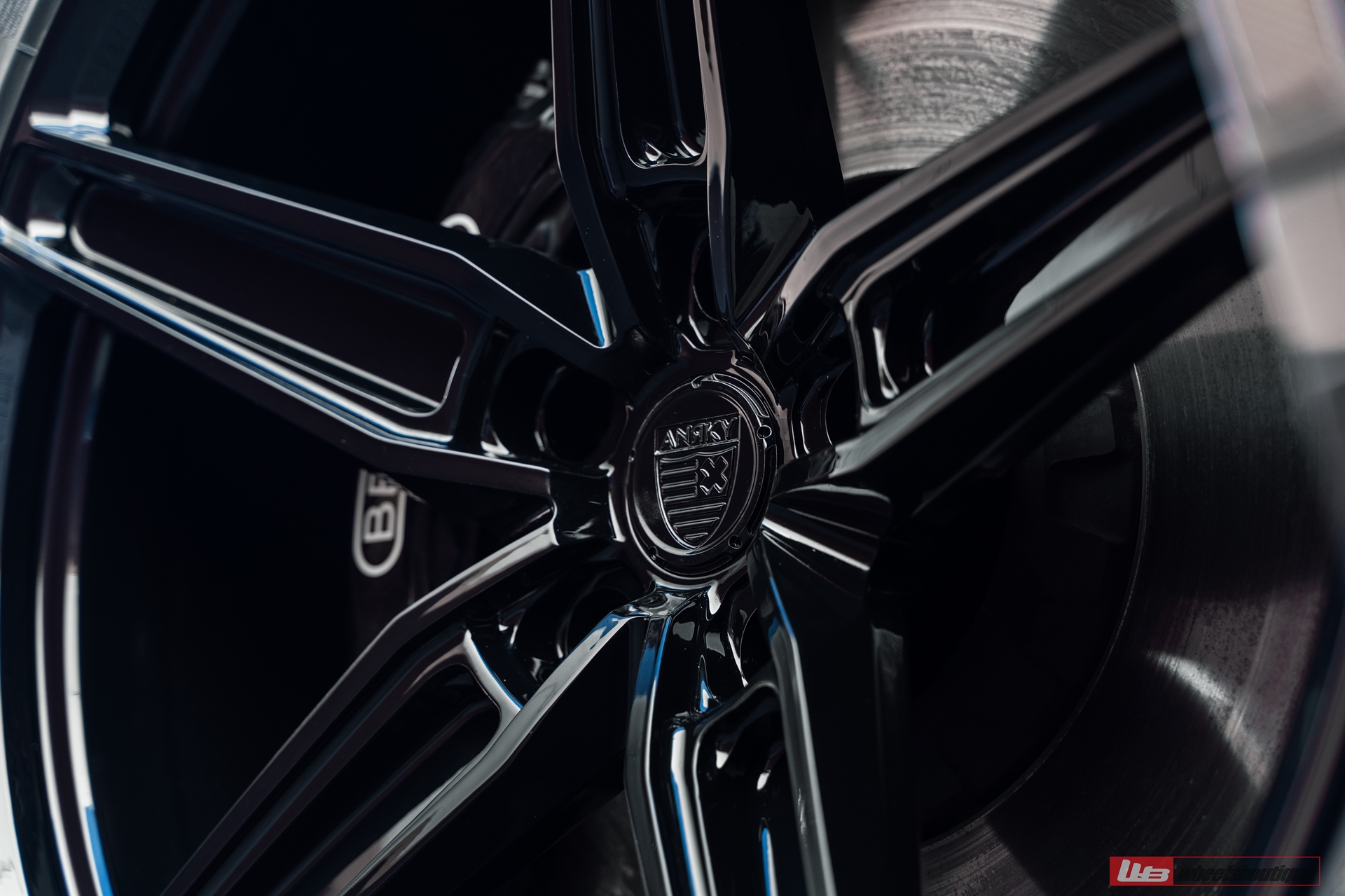 ANRKY AN15 | Bentley Bentayga W12