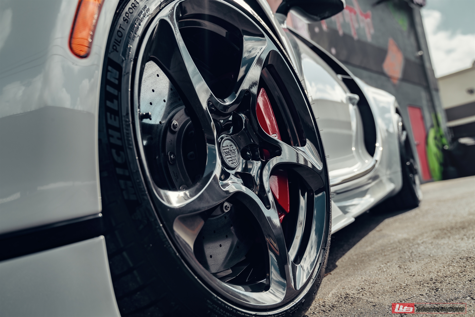 Bugatti Chiron | on ANRKY XR-105 | Mirror Polished Smoke