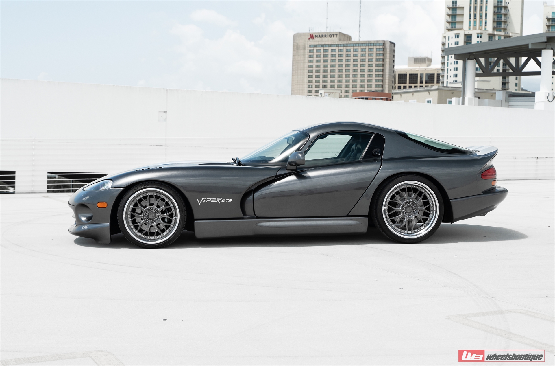 ANRKY RS1 | Dodge Viper GTS