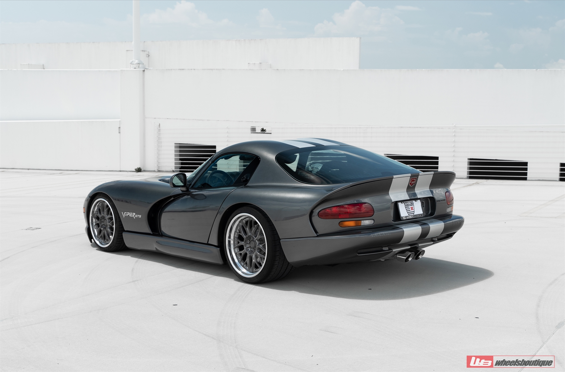 ANRKY RS1 | Dodge Viper GTS