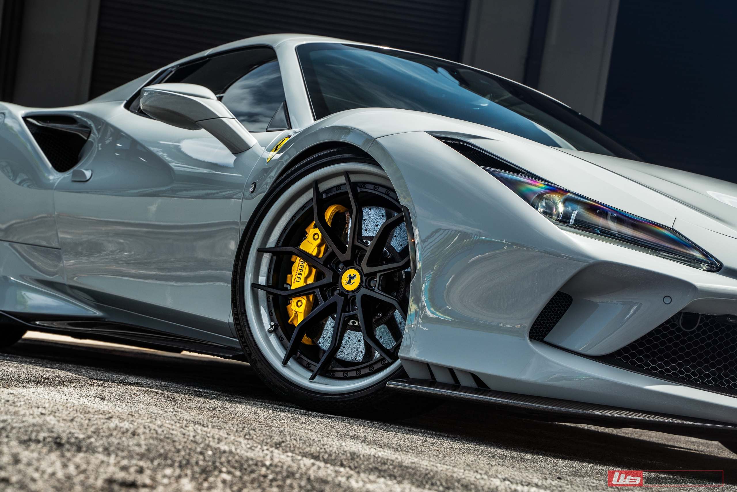 Ferrari F8 Tributo Spider – AN31 SeriesTHREE