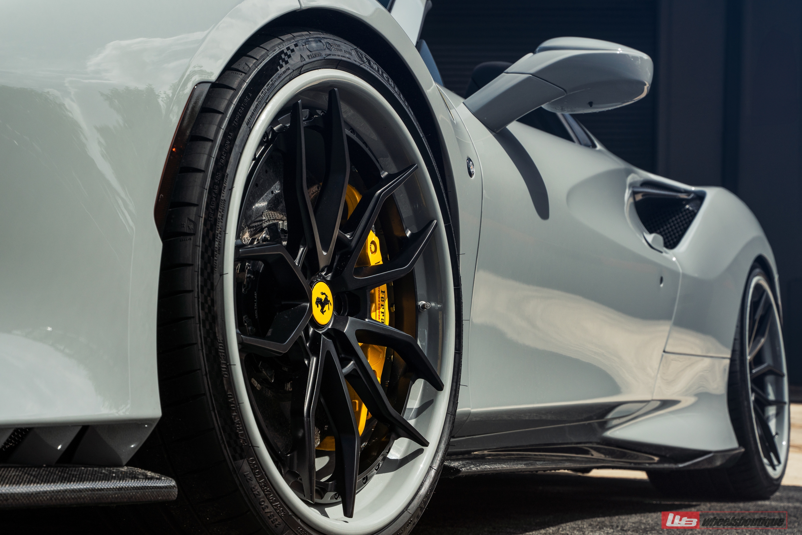 Ferrari F8 Tributo Spider – AN31 SeriesTHREE