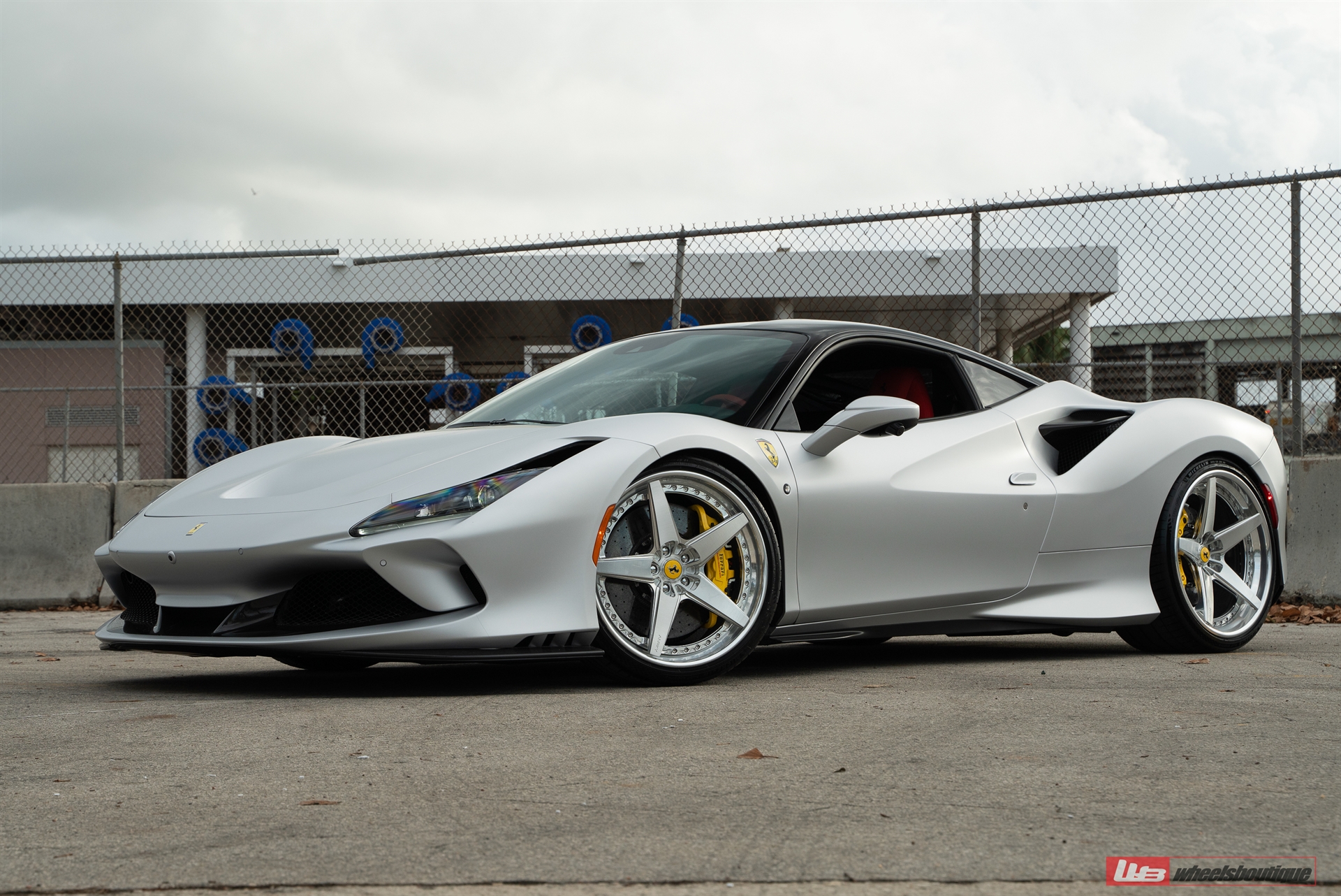 Ferrari F8 on ANRKY RS5.3 RETROSeries