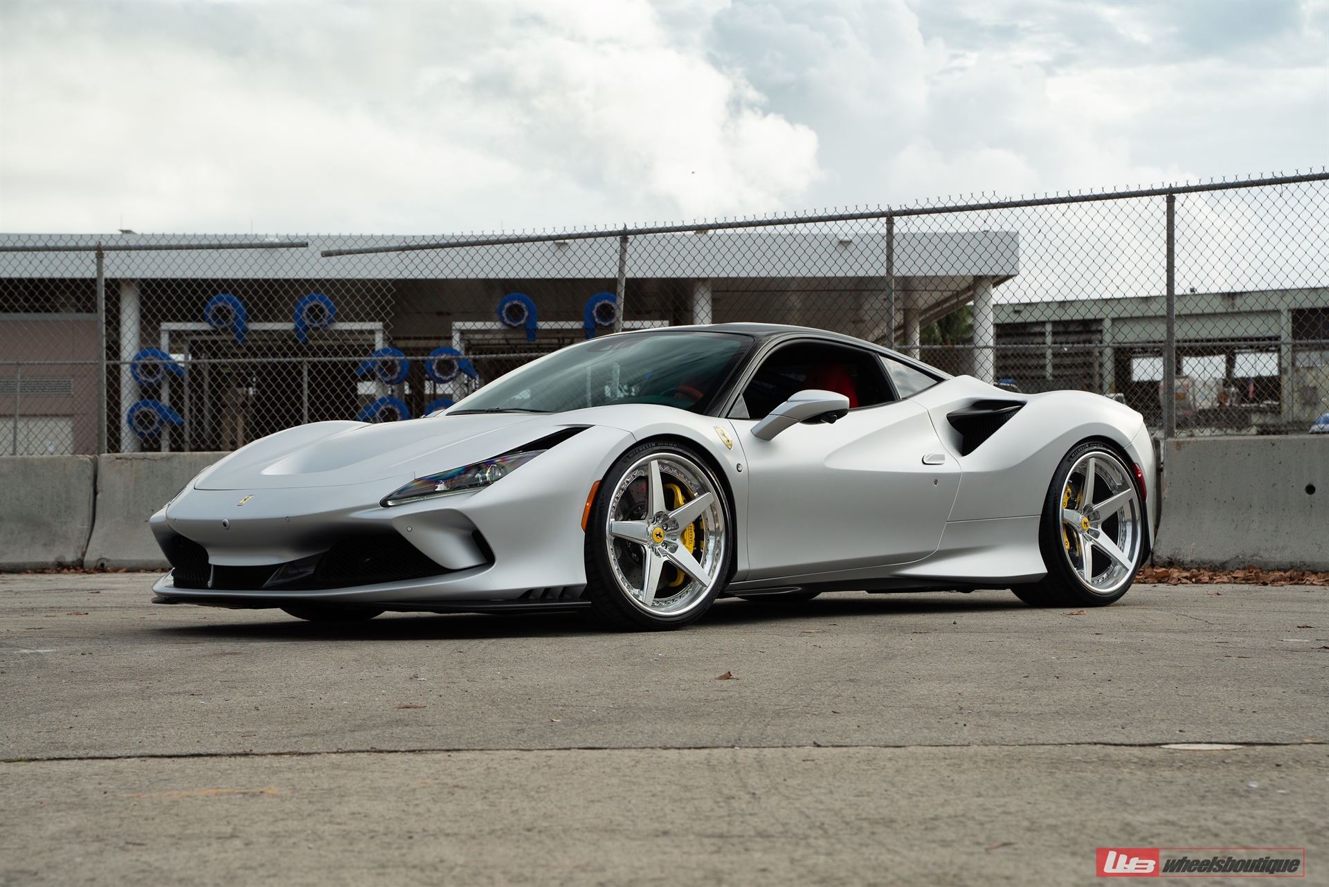 Ferrari F8 on ANRKY RS5.3 RETROSeries