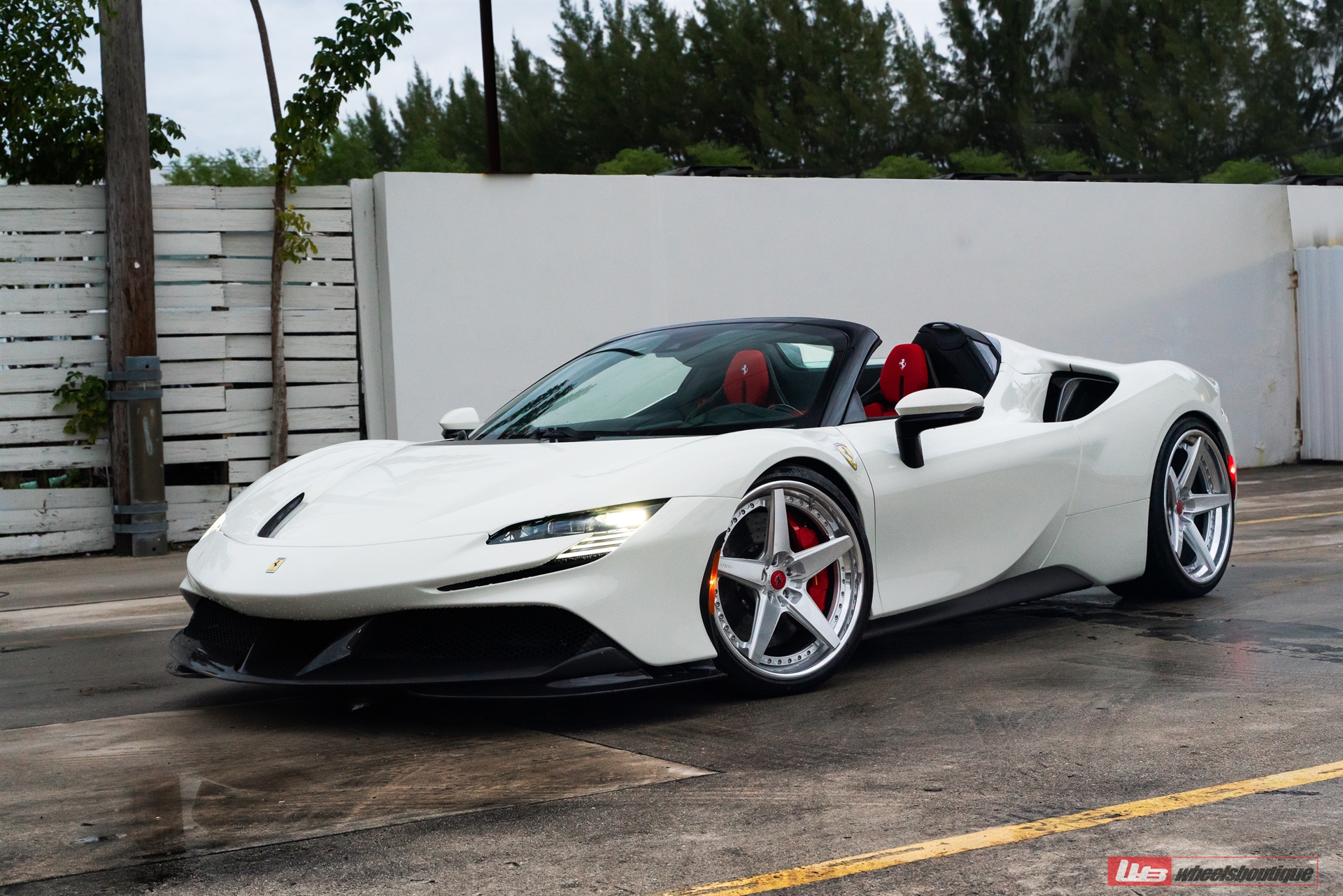 Ferrari SF90 Spider | Bianco Avus | on ANRKY RS5.3 | Brushed Clear