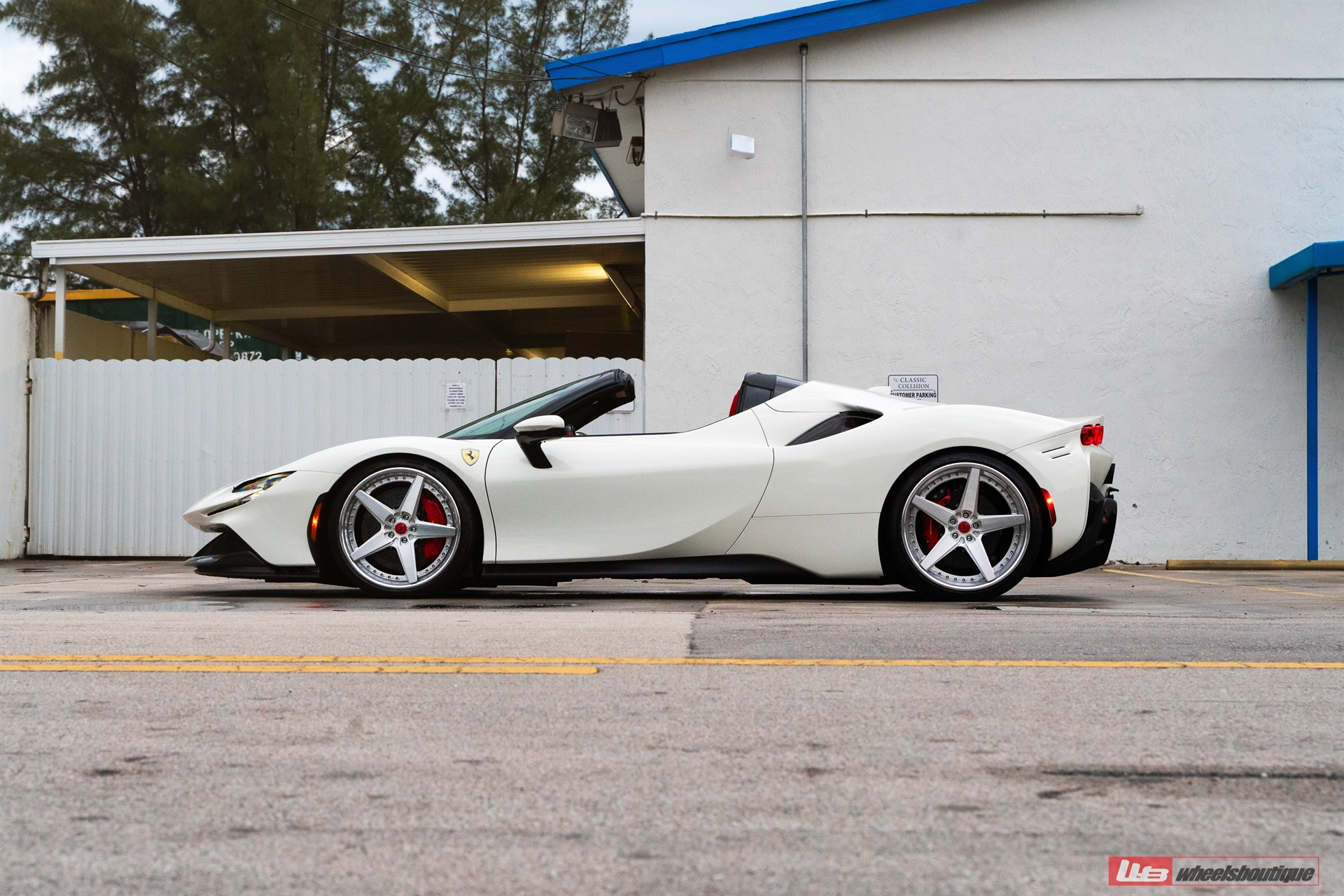 Ferrari SF90 Spider | Bianco Avus | on ANRKY RS5.3 | Brushed Clear