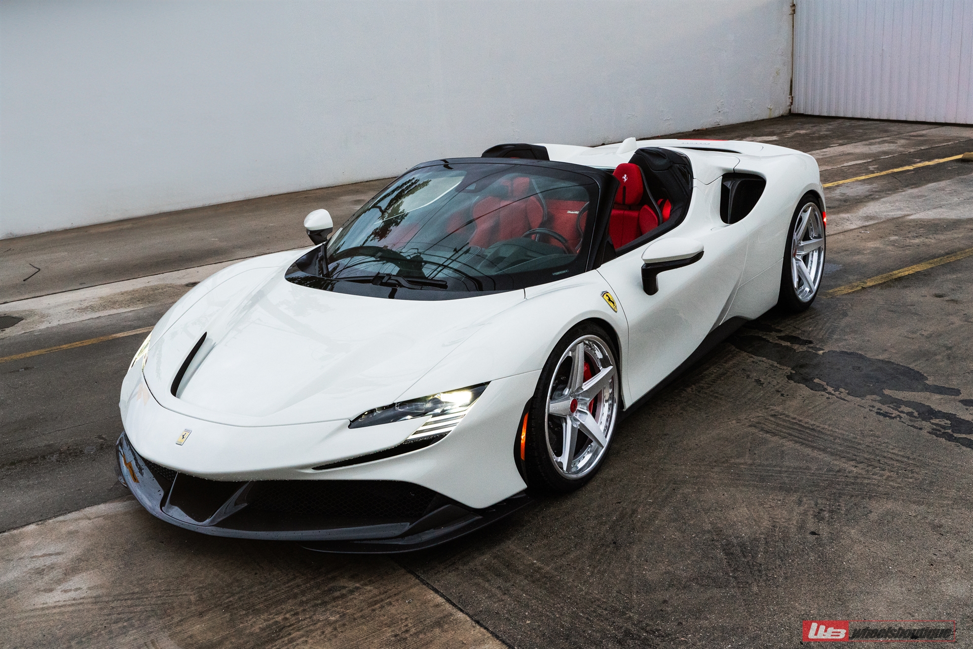 Ferrari SF90 Spider | Bianco Avus | on ANRKY RS5.3 | Brushed Clear