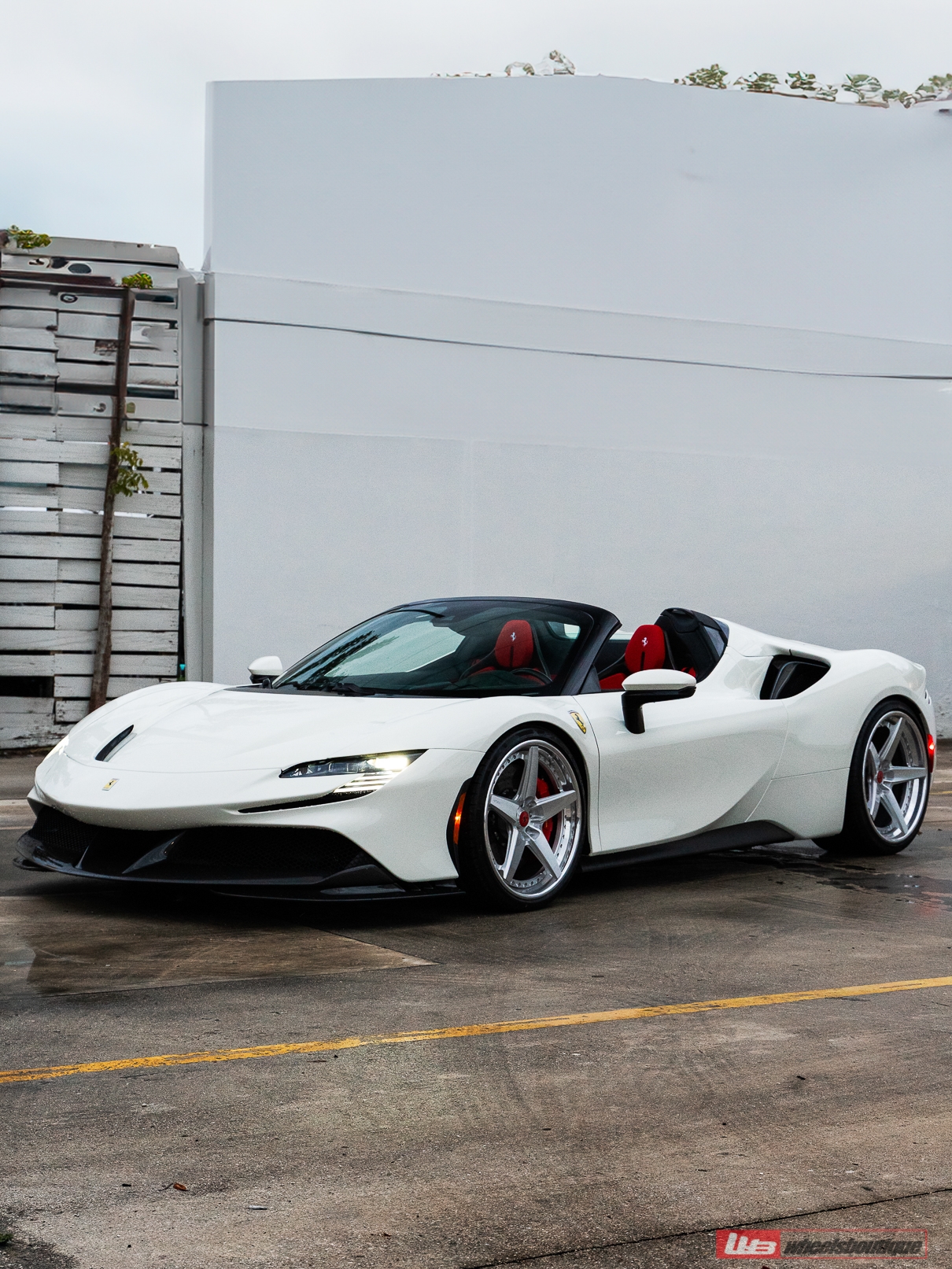 Ferrari SF90 Spider | Bianco Avus | on ANRKY RS5.3 | Brushed Clear