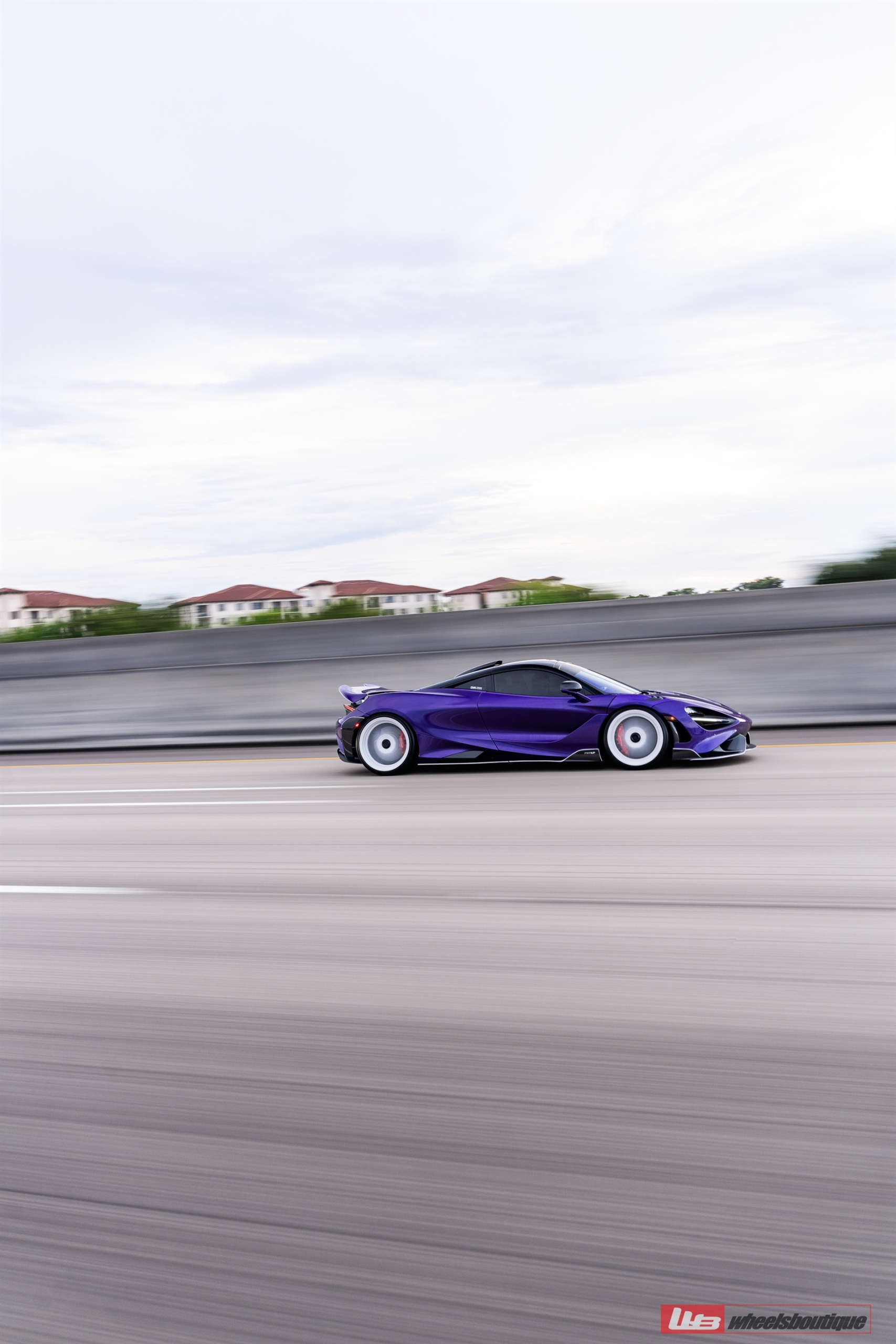 McLaren 765LT – AN27 SeriesTWO