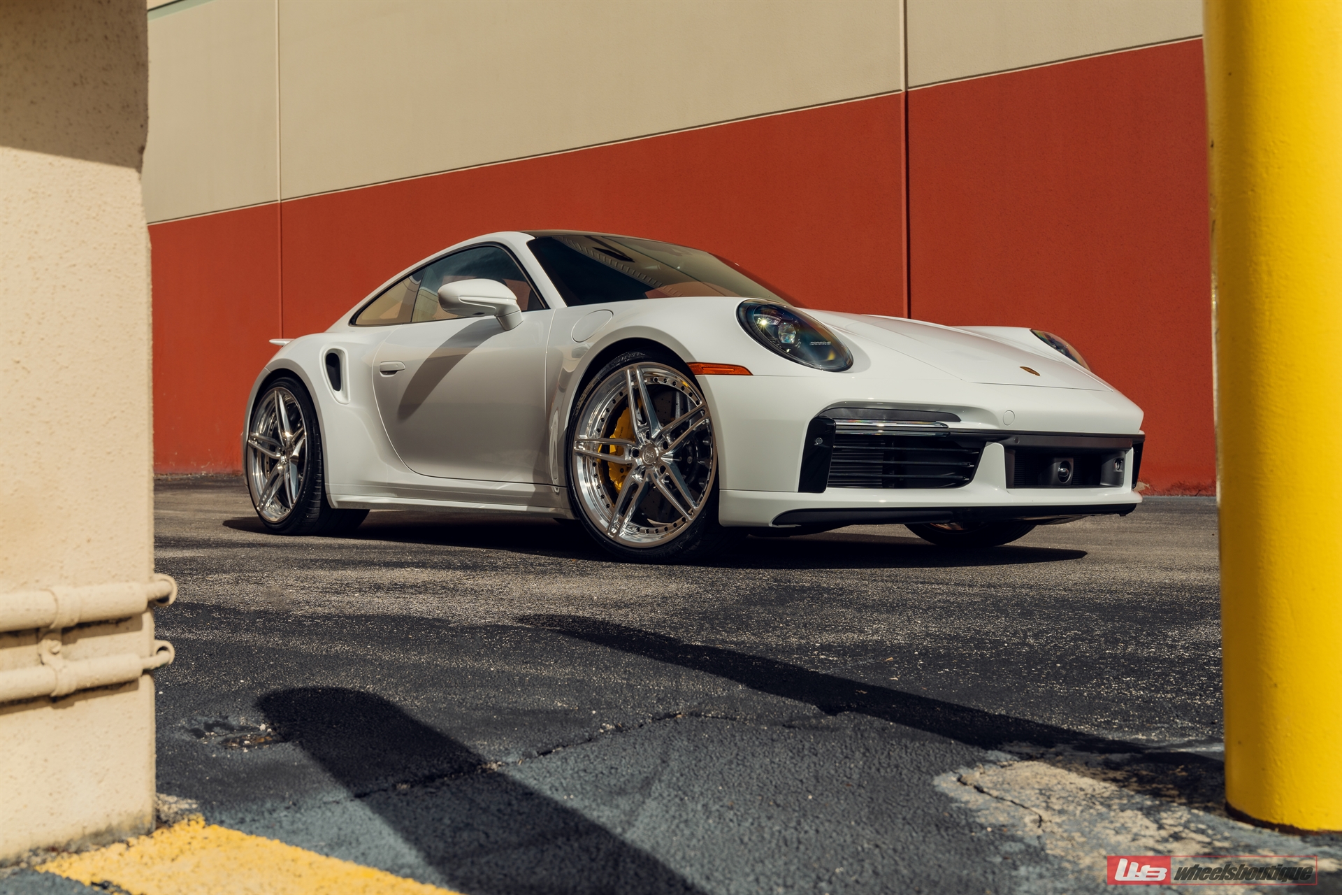 Porsche 992 on ANRKY AN27