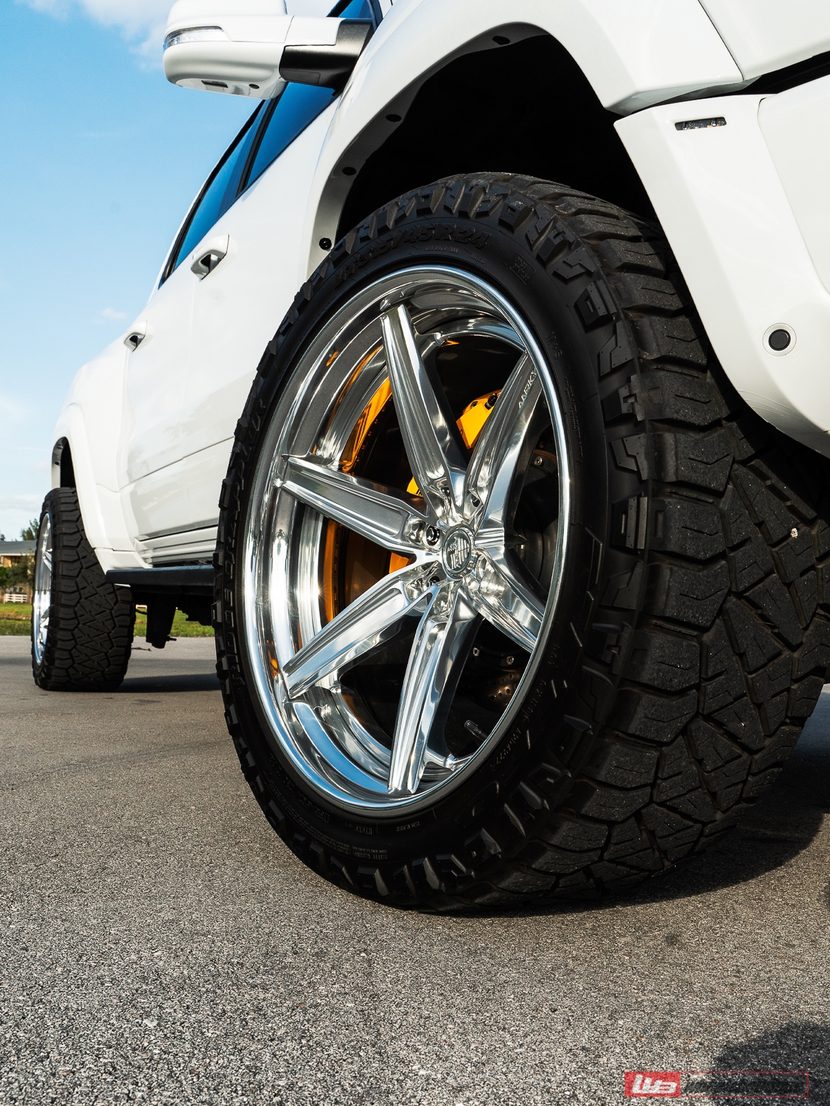 Twin Turbo Ram TRX + 24″ AN36-S SeriesTHREE