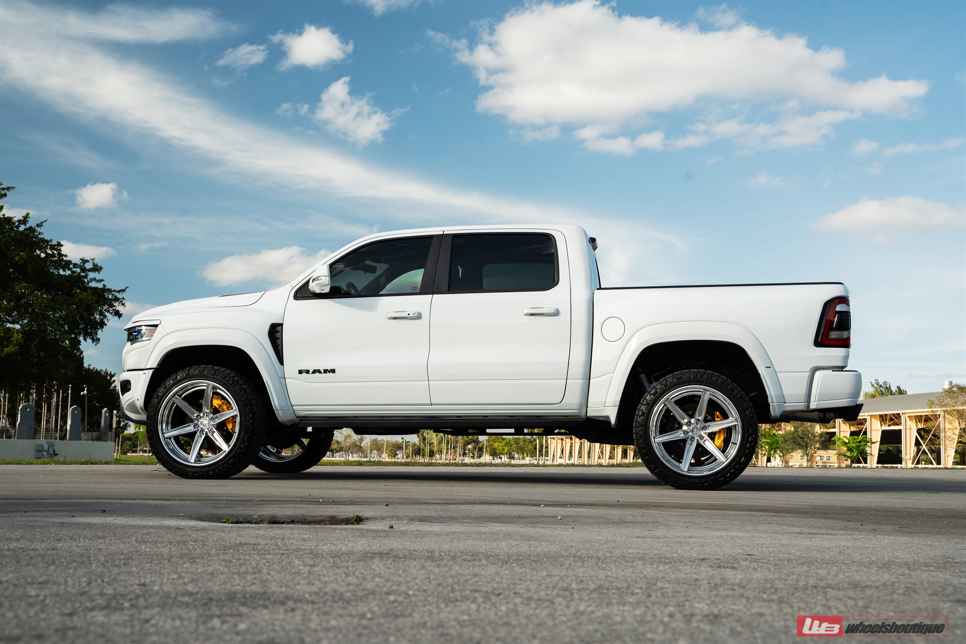 Twin Turbo Ram TRX + 24″ AN36-S SeriesTHREE