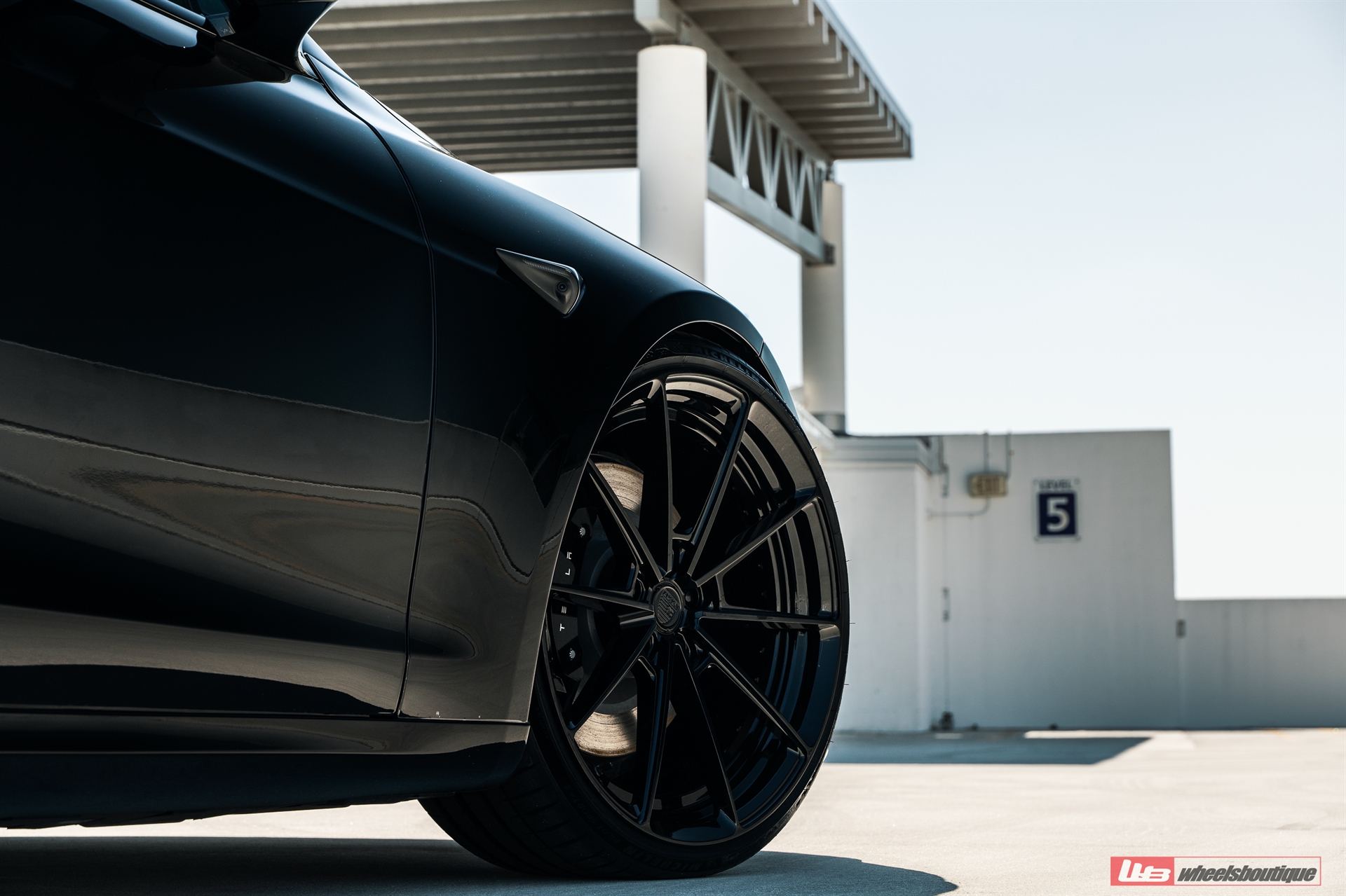 ANRKY AN28 | Tesla Model S Plaid 1