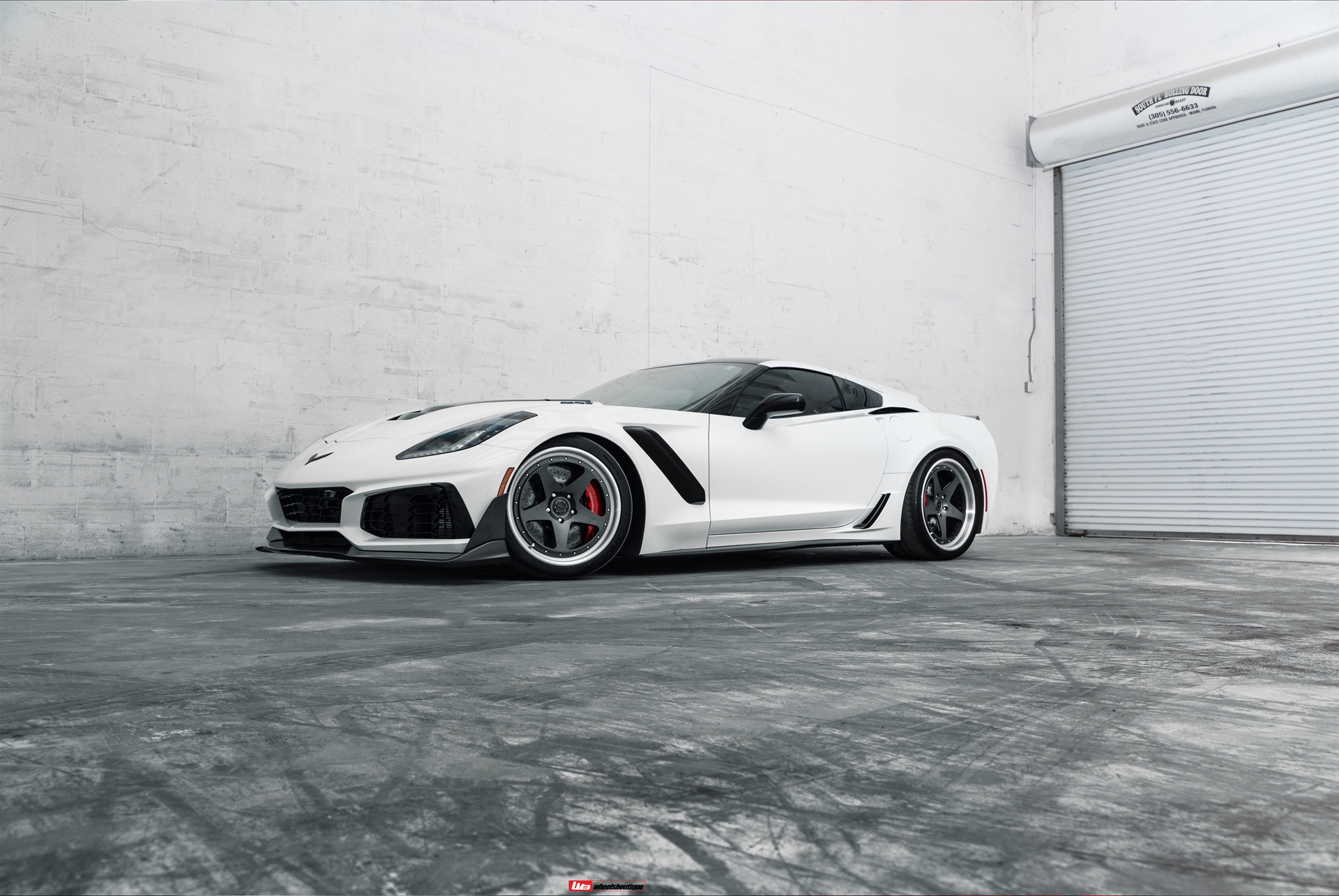 AL13 C005R | Chevrolet C7 Corvette ZR1