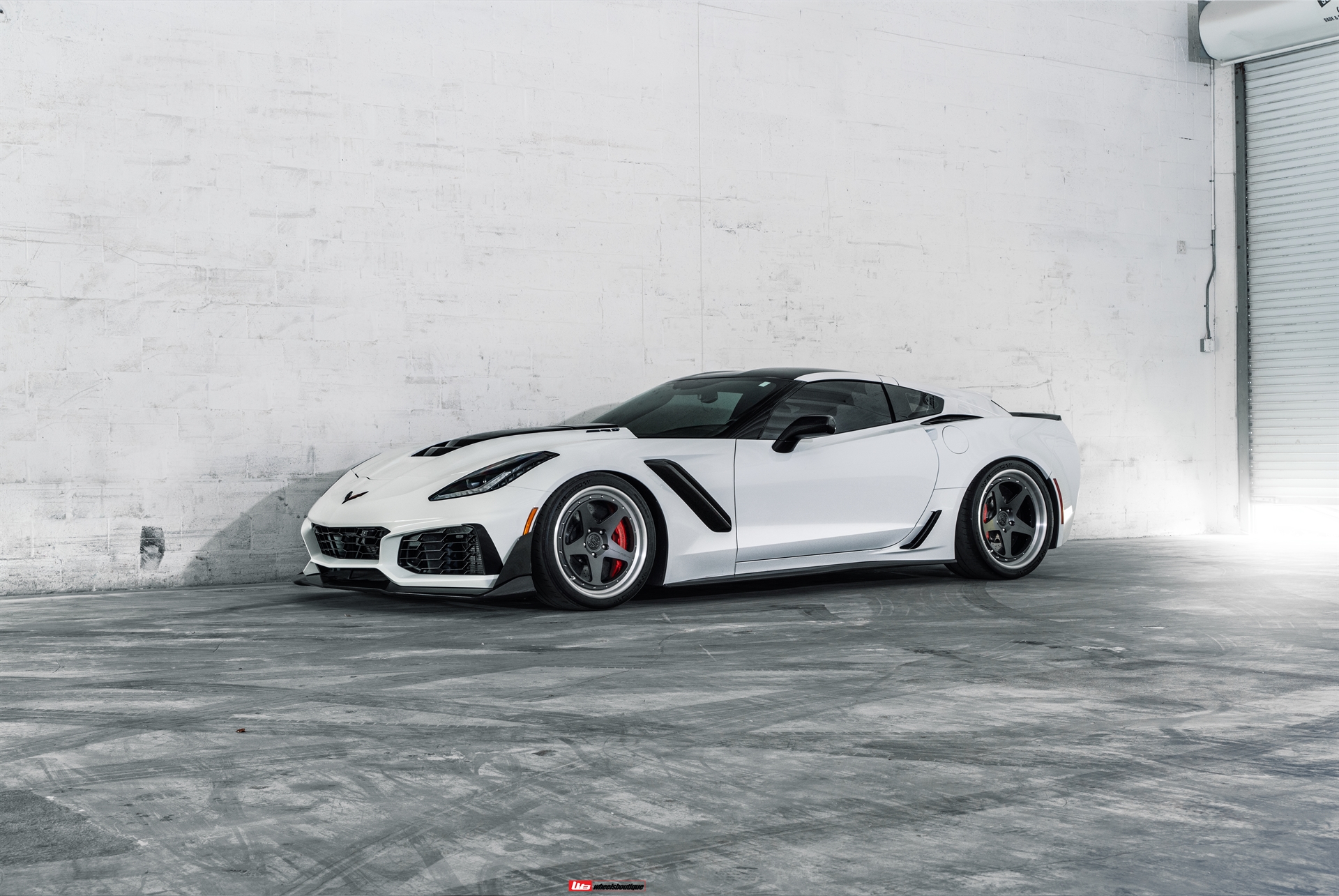 AL13 C005R | Chevrolet C7 Corvette ZR1