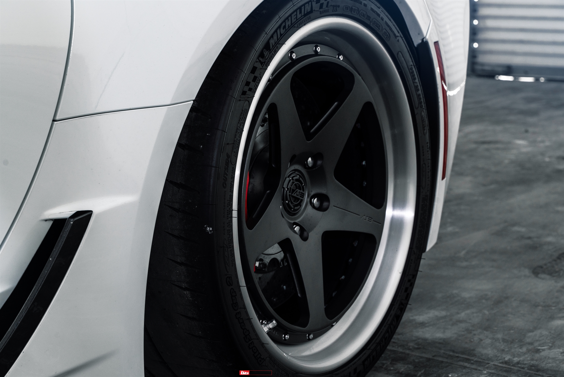 AL13 C005R | Chevrolet C7 Corvette ZR1