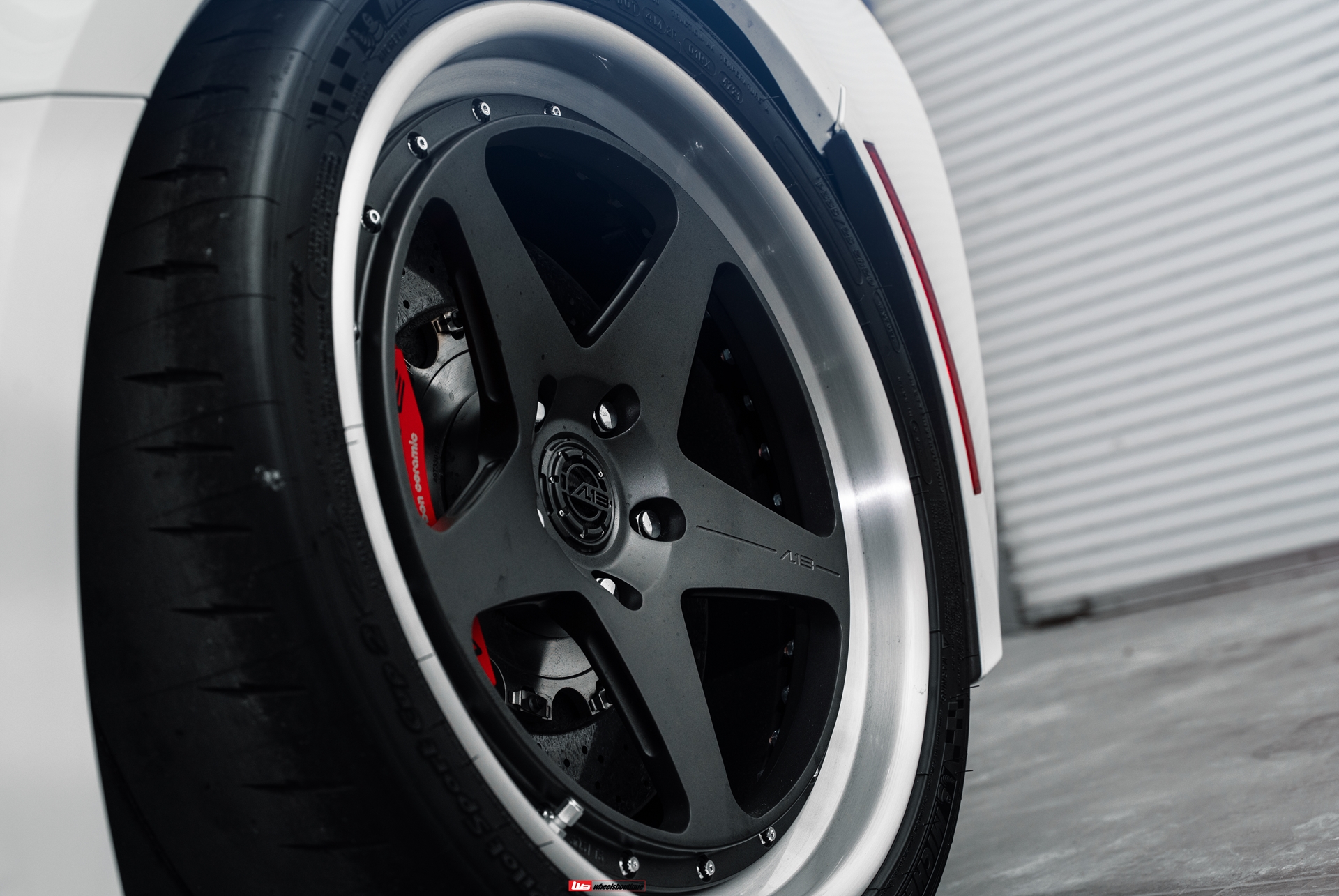 AL13 C005R | Chevrolet C7 Corvette ZR1