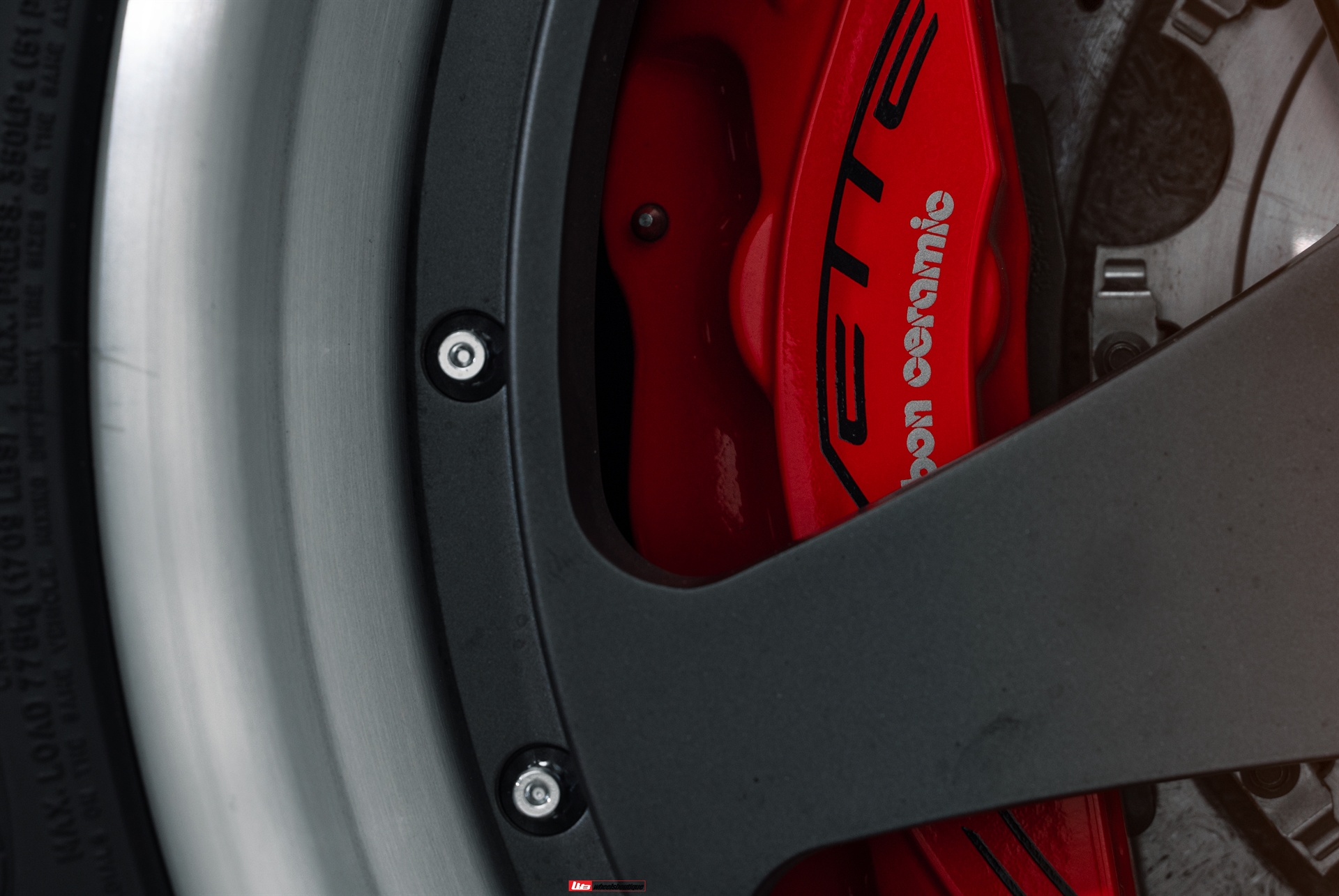 AL13 C005R | Chevrolet C7 Corvette ZR1