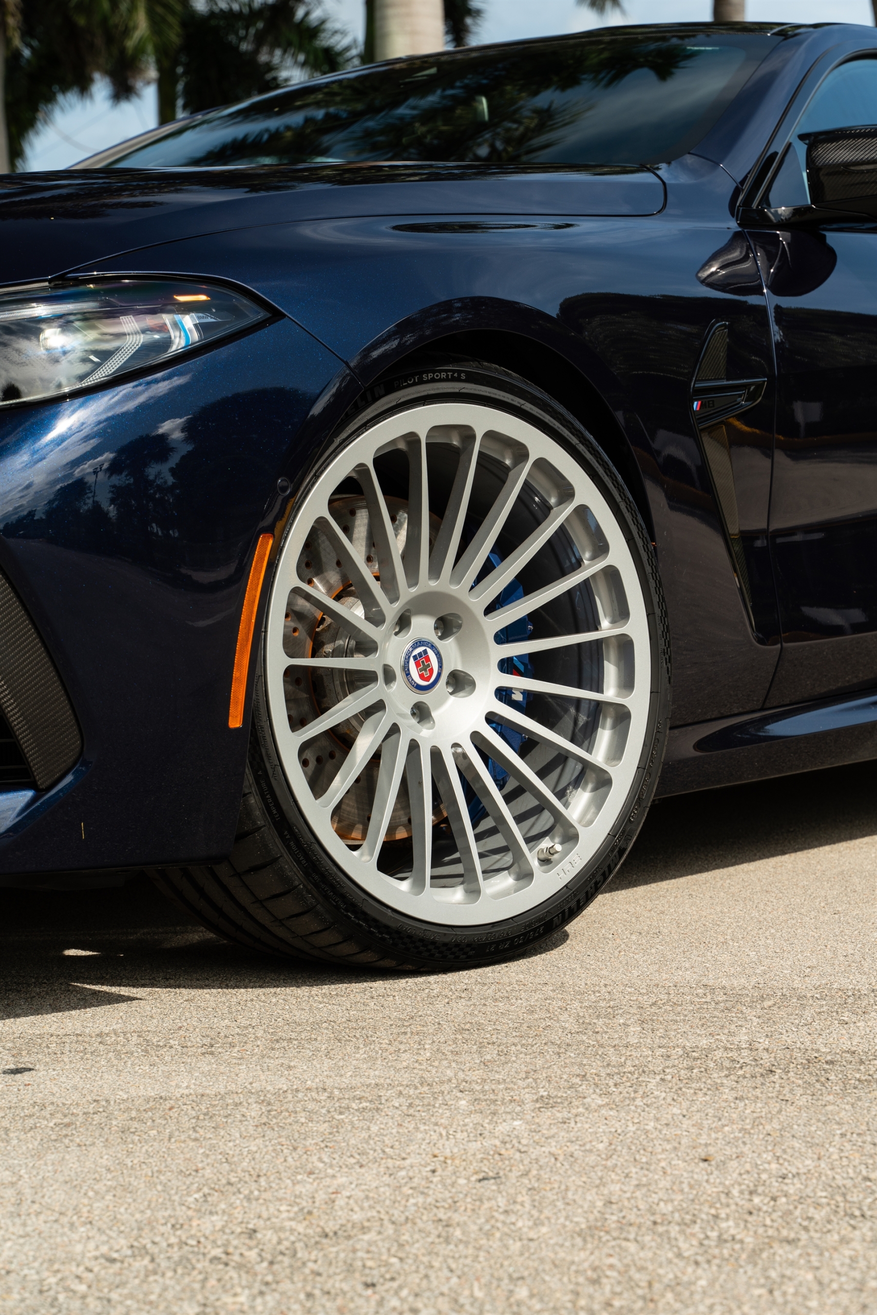 BMW M8 | Midnight Blue | on HRE 309M | Gloss Silver