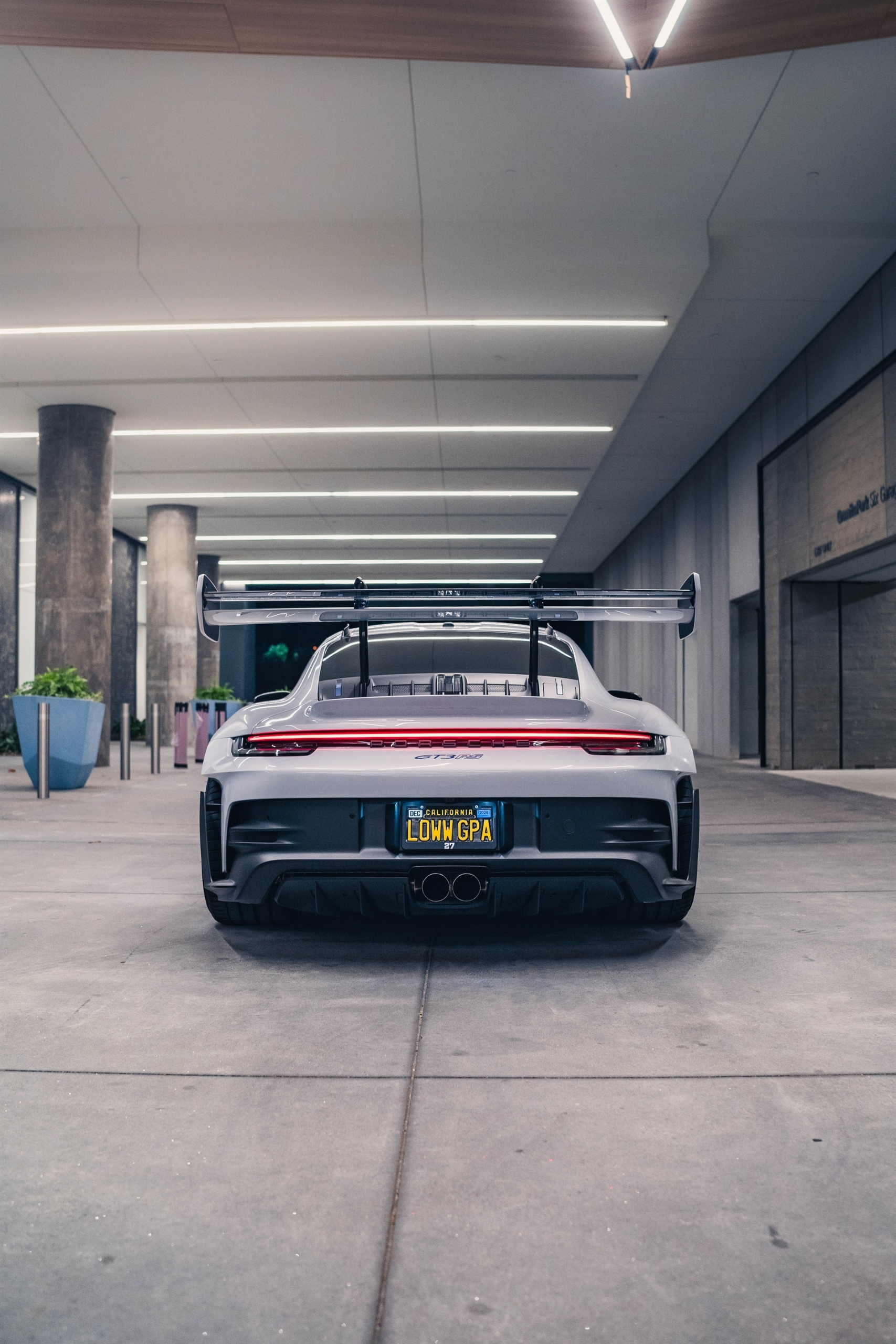 Porsche 992 Carrera GT3 RS on HRE Wheels Classics 300