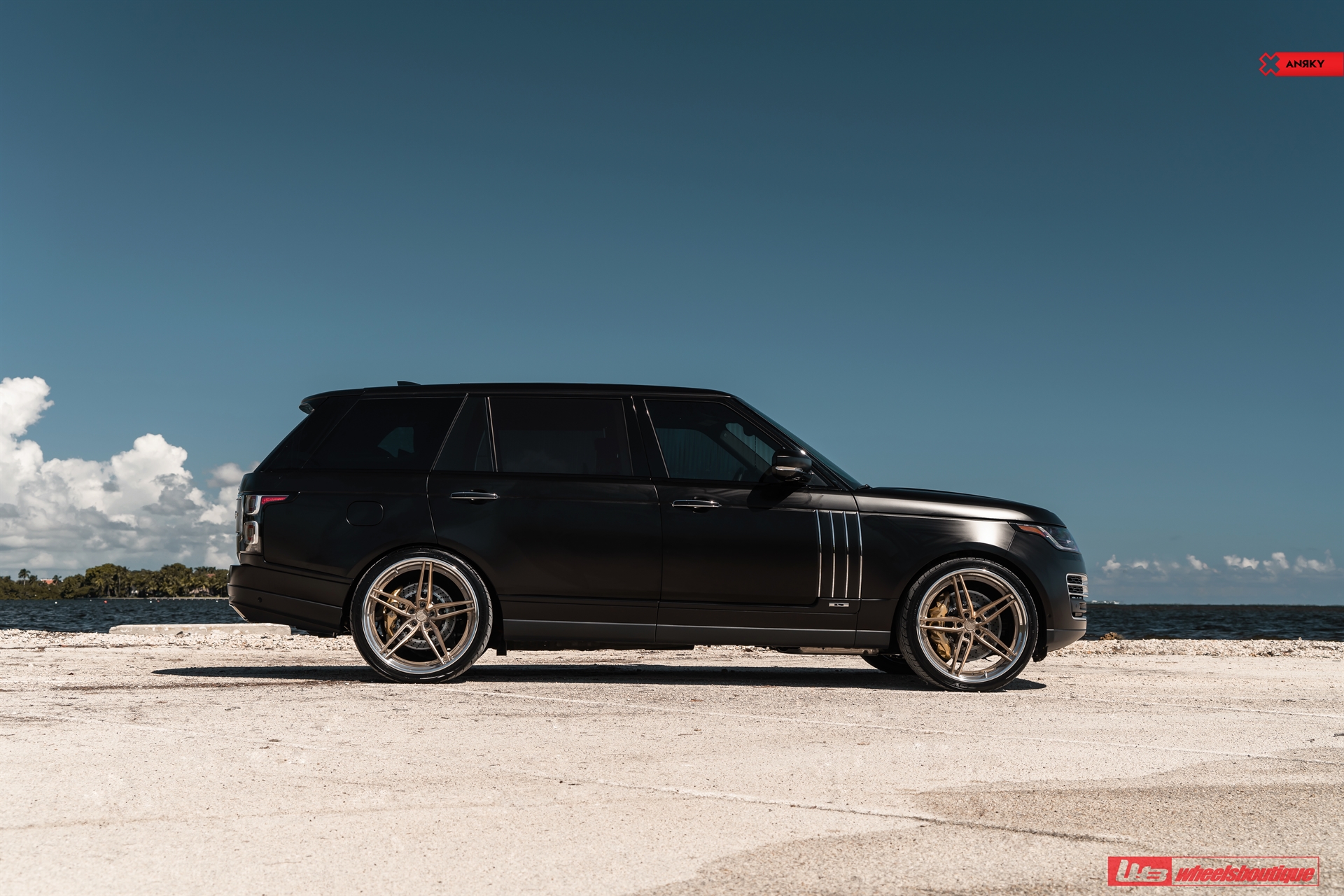 ANRKY AN37 | Land Rover Range Rover LWB Autobiography