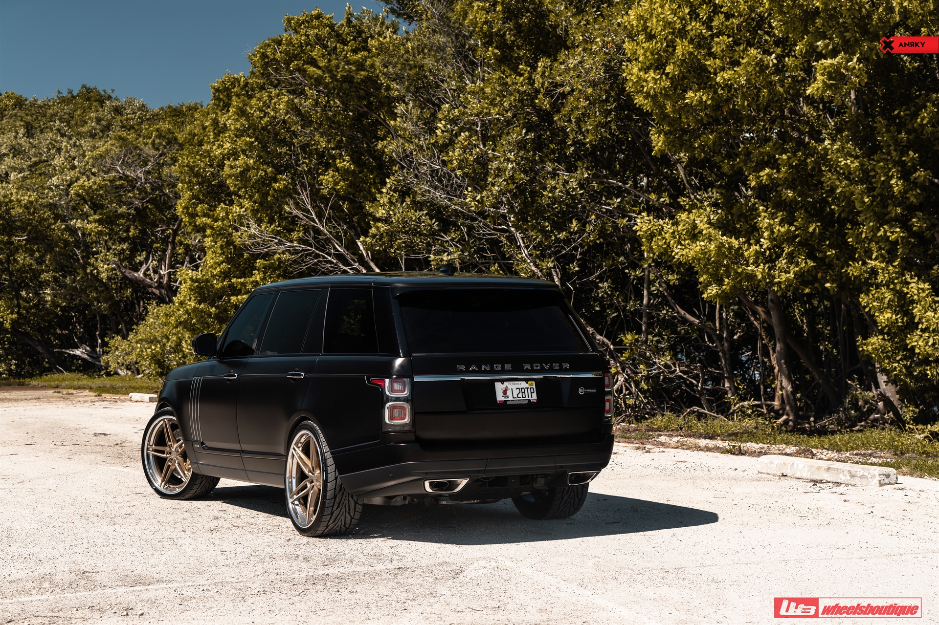 ANRKY AN37 | Land Rover Range Rover LWB Autobiography