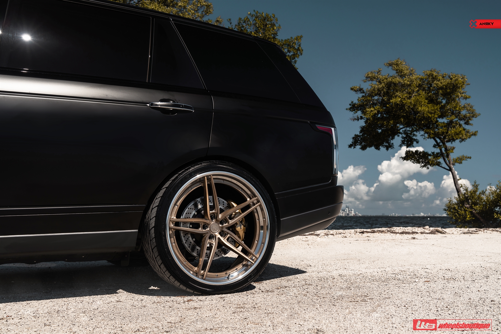 ANRKY AN37 | Land Rover Range Rover LWB Autobiography