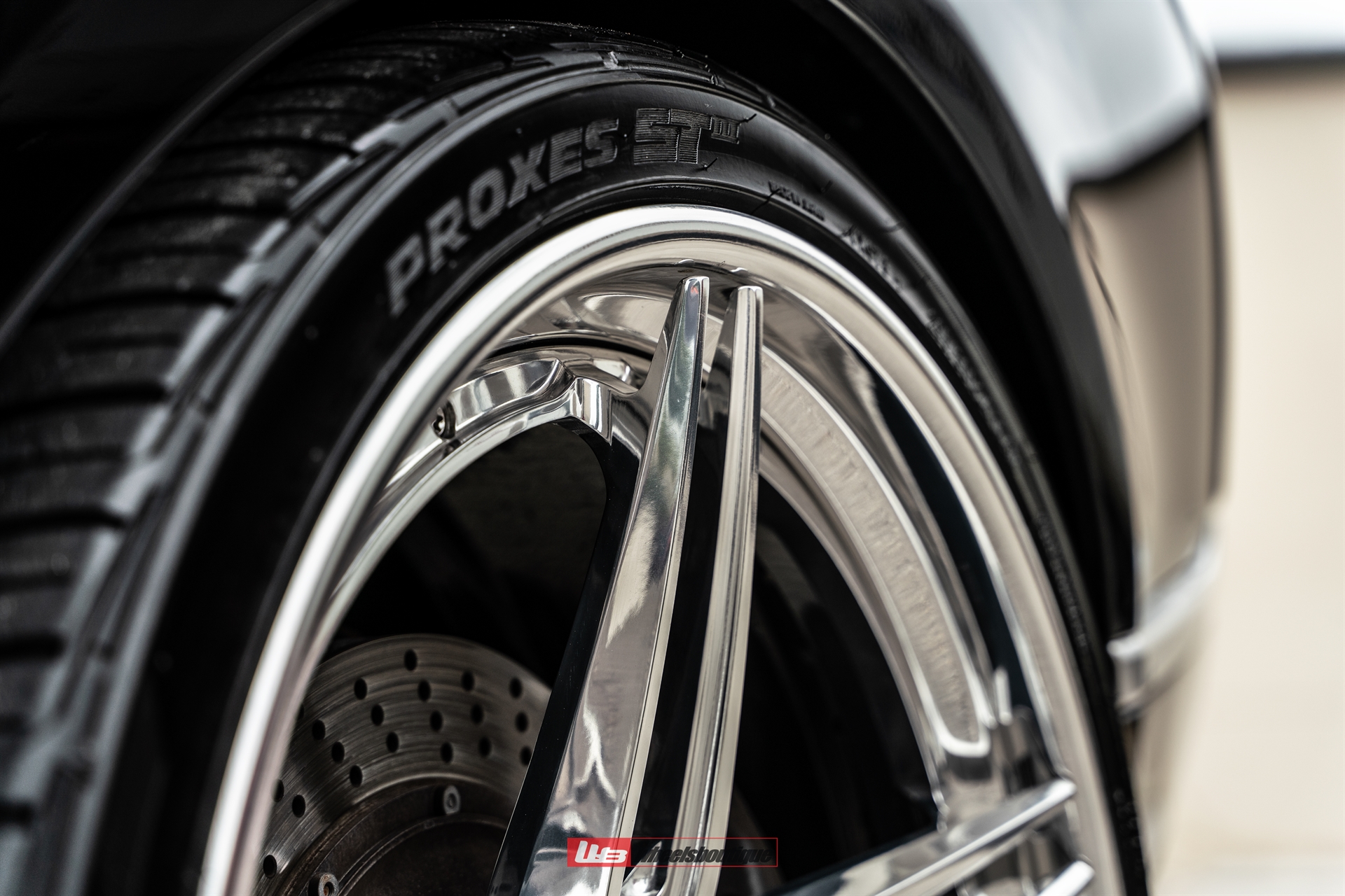 ANRKY AN37 | Land Rover Range Rover LWB Autobiography 2