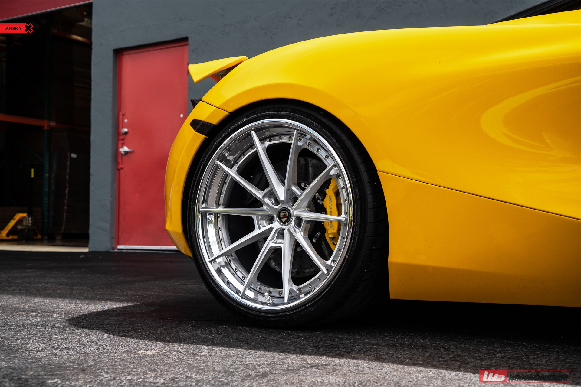 MCLAREN 720S ON ANRKY AN38